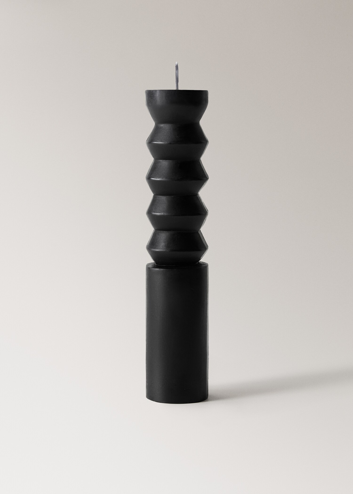Tall sculptural candle - Article without model