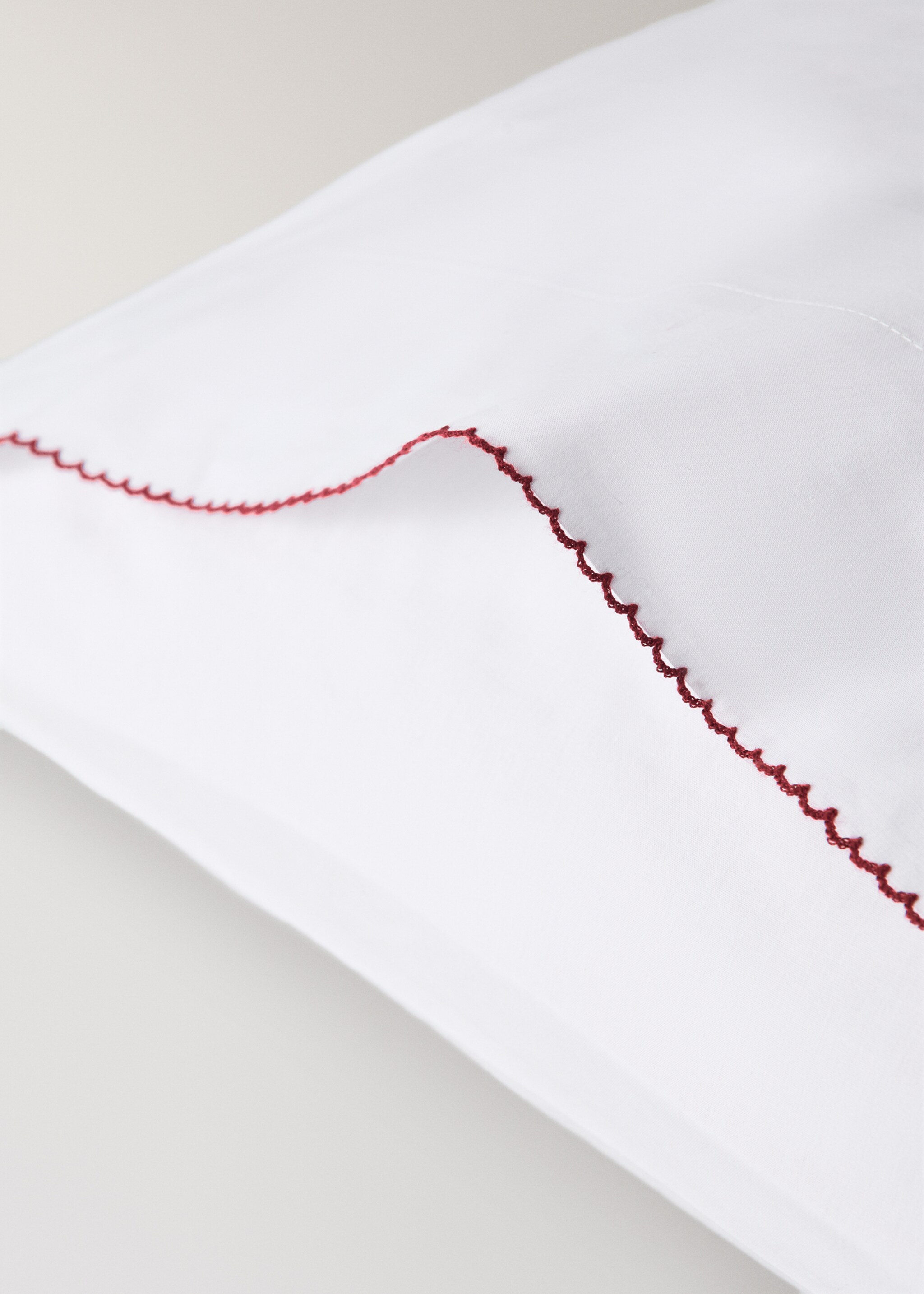 Percale cotton children's pillowcase with contrasting picot detail 50x75cm - Details of the article 2, White. Ref: 17018635-00.