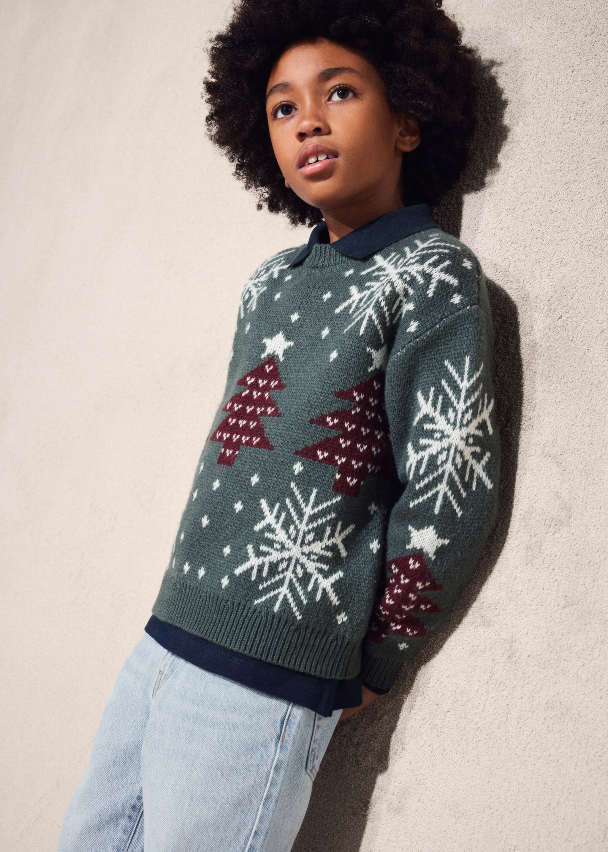 Christmas-print knitted sweater - Details of the article 5, Forest Green. Ref: 17019106-00.
