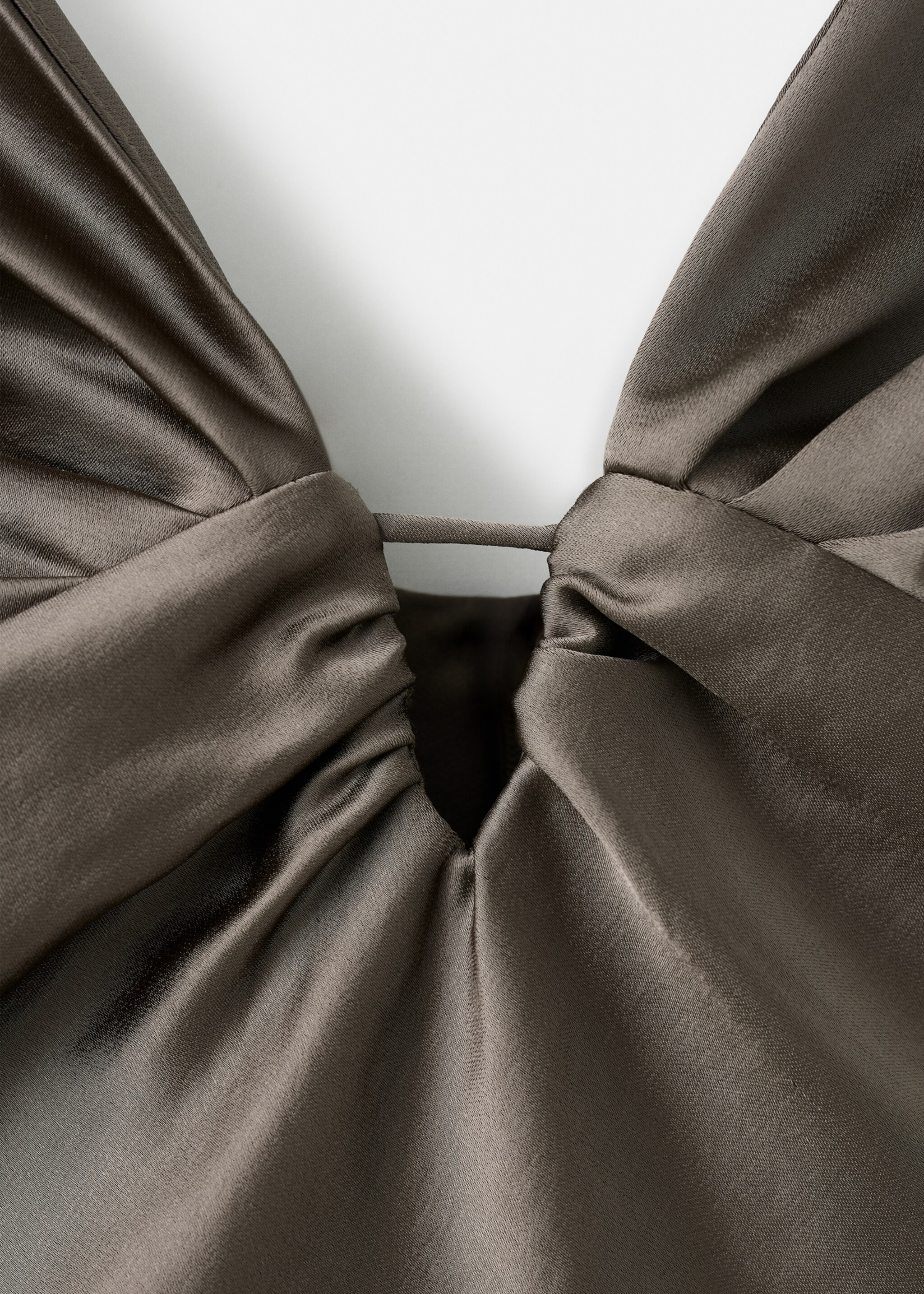 V-neck satin dress - Details of the article 0, Mink Grey. Ref: 17019113-00.