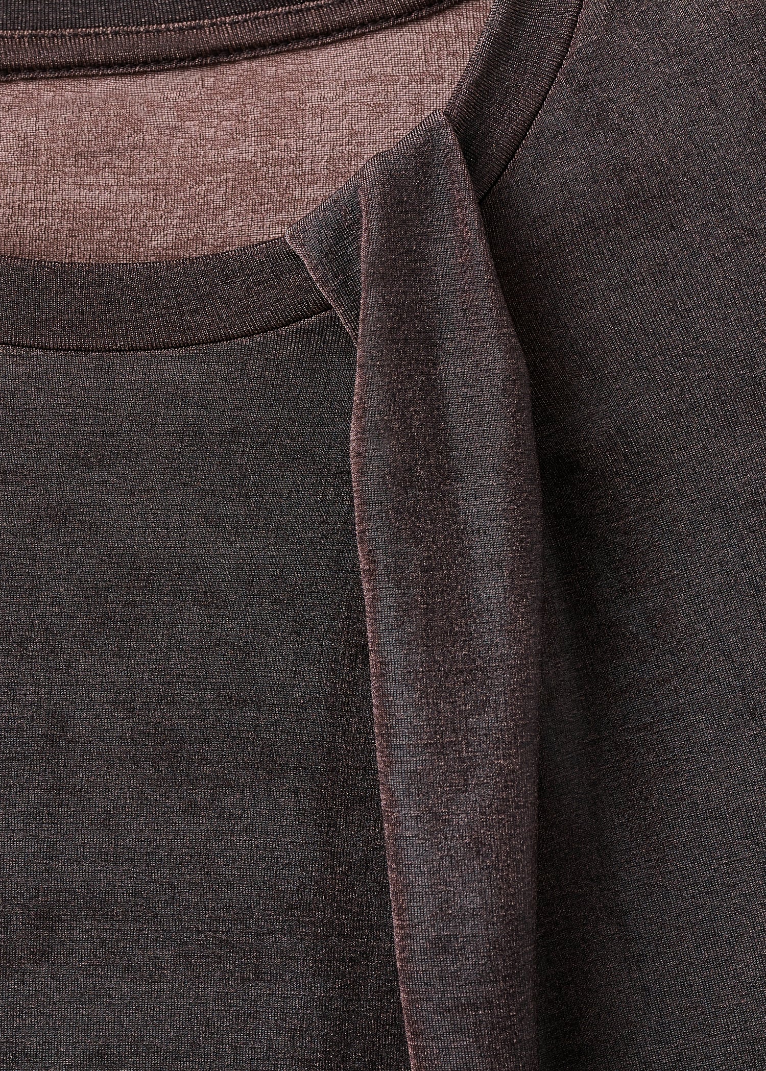 Lurex T-shirt with gathered detail - Details of the article 8