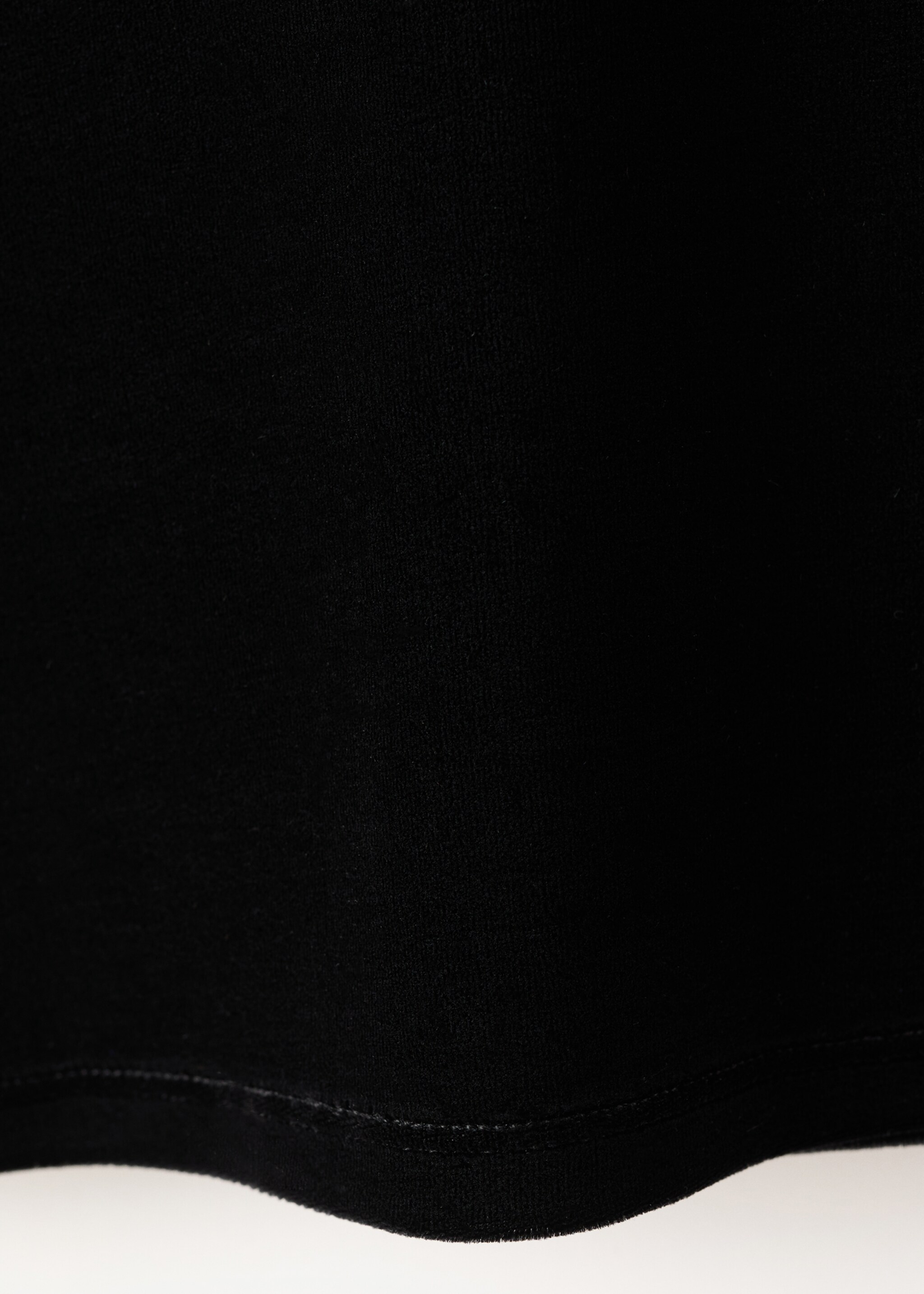 Halter neck velvet top with alamar - تفاصيل المنتج 0, أسود. Ref: 17019116-00.