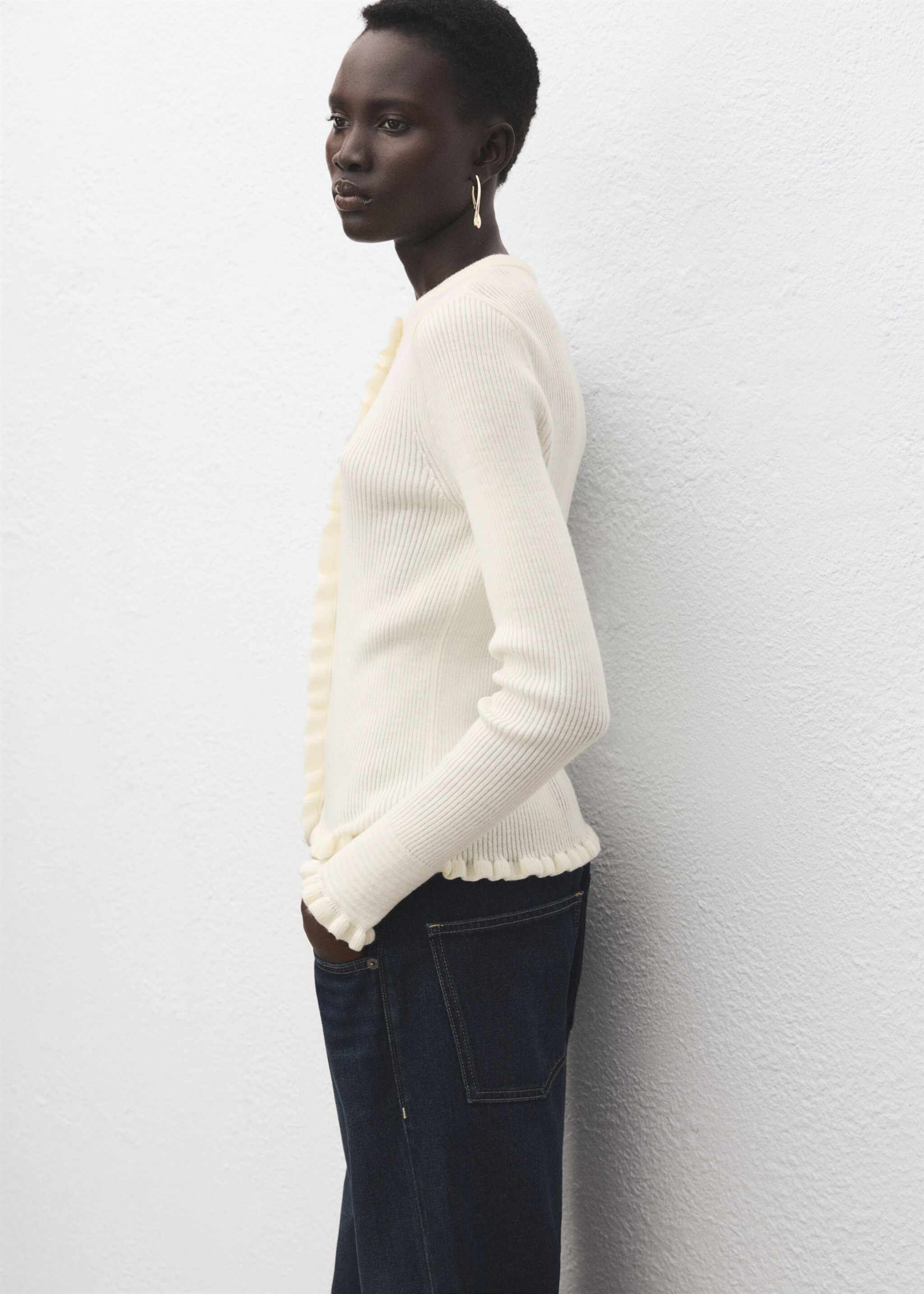 Cárdigan terminaciones festoneadas - Detalle del artículo 2, Crudo. Ref: 17019122-00.