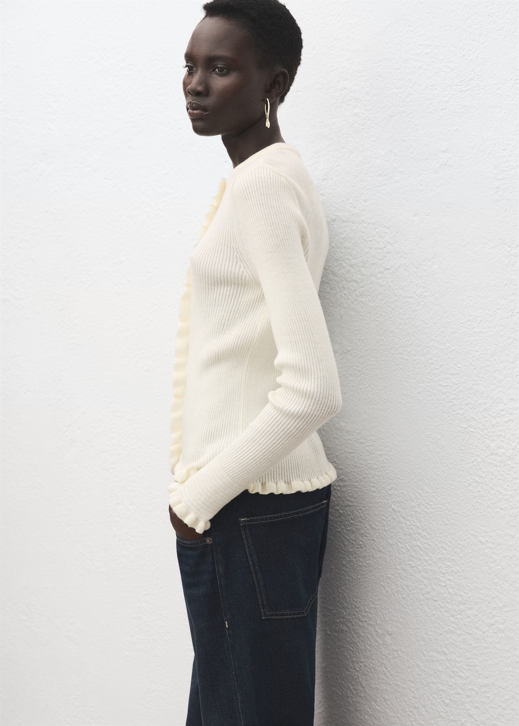 Scalloped edges cardigan