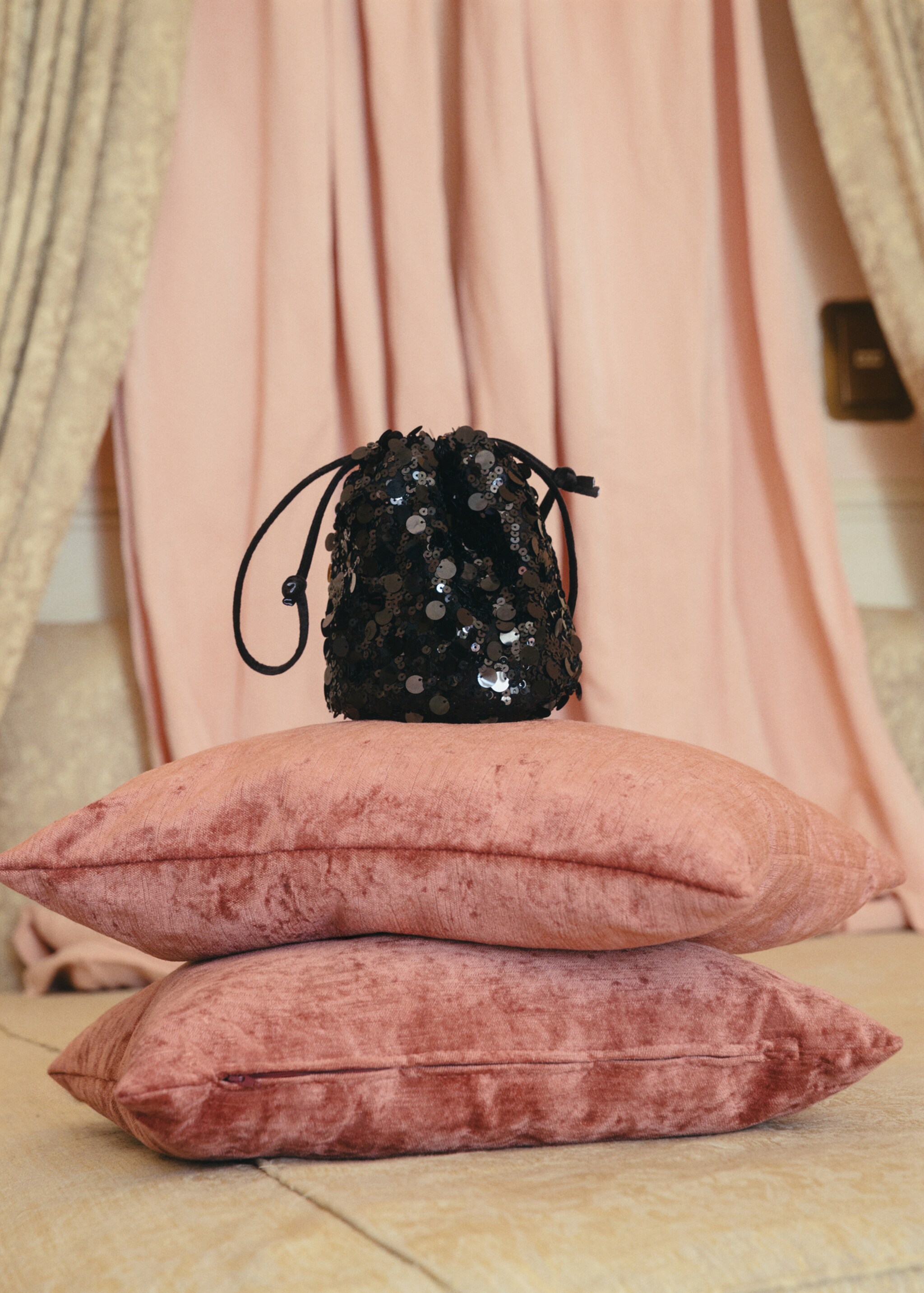 Mini sequin bag - Details of the article 5, Black. Ref: 17019210-00.