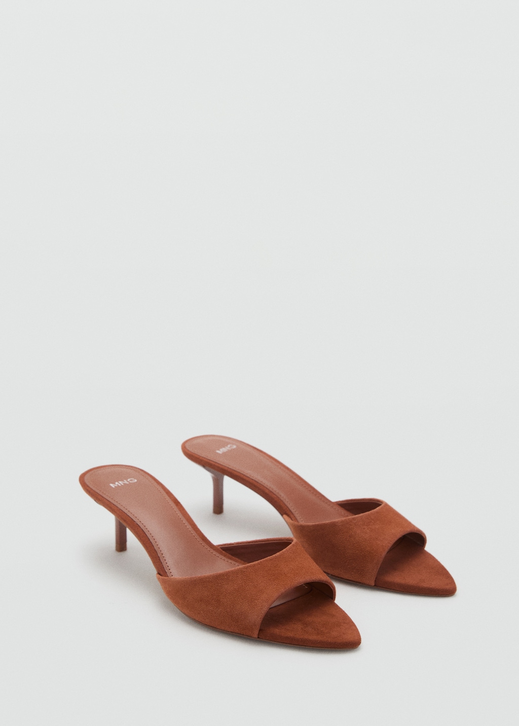 Kitten-heel leather sandal