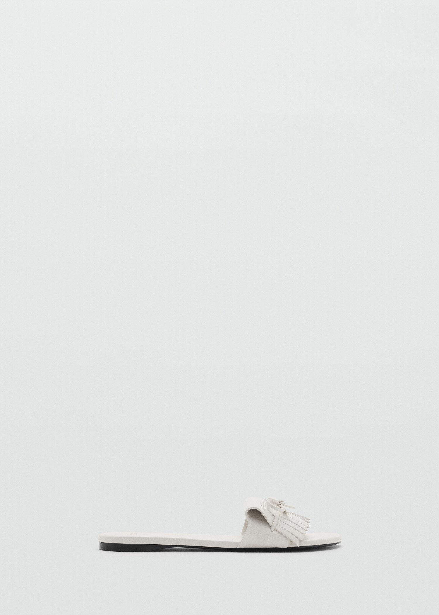 Fringed sandals with bow detail - Article without model