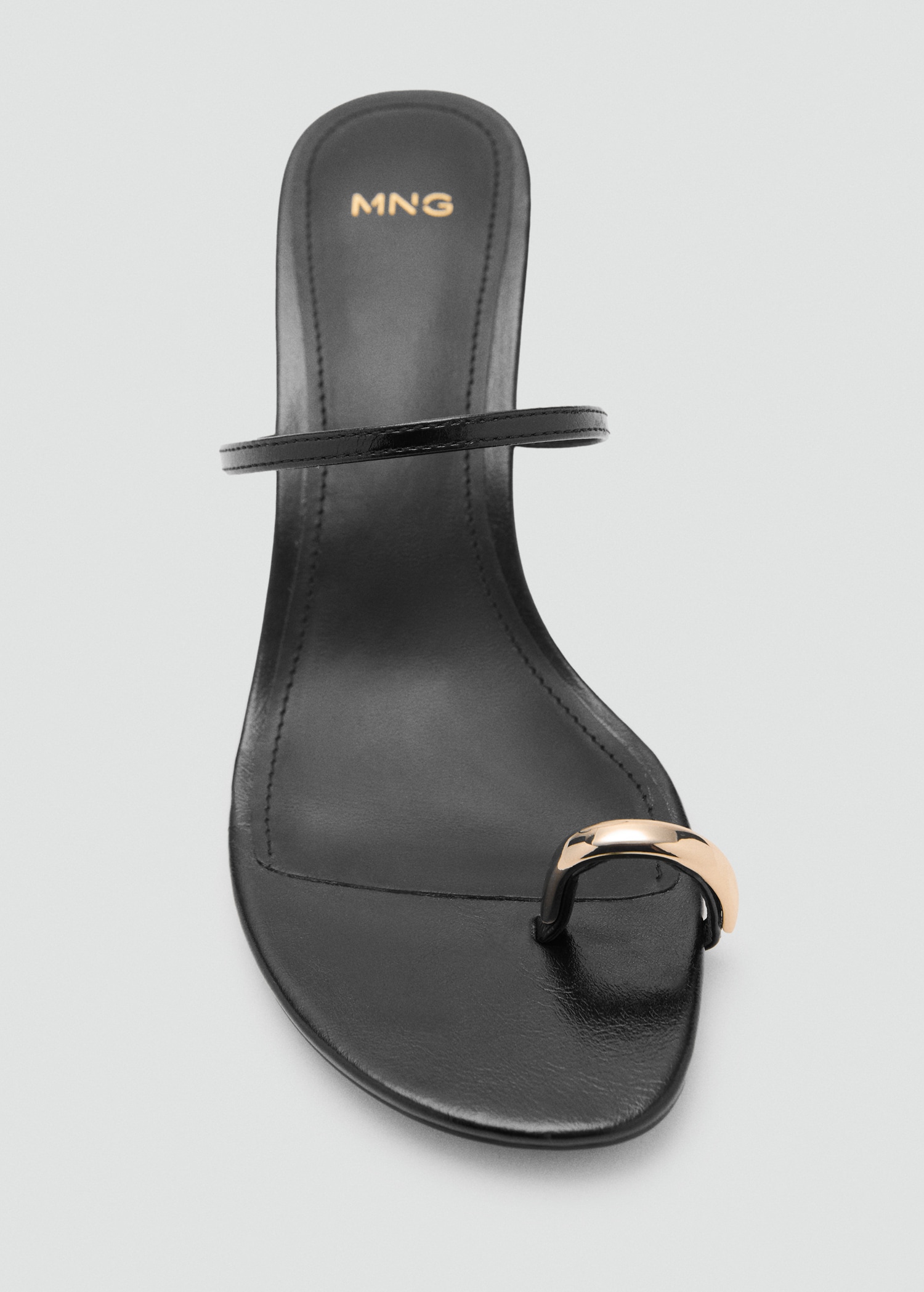 Heeled sandals with metallic detail - Details of the article 3
