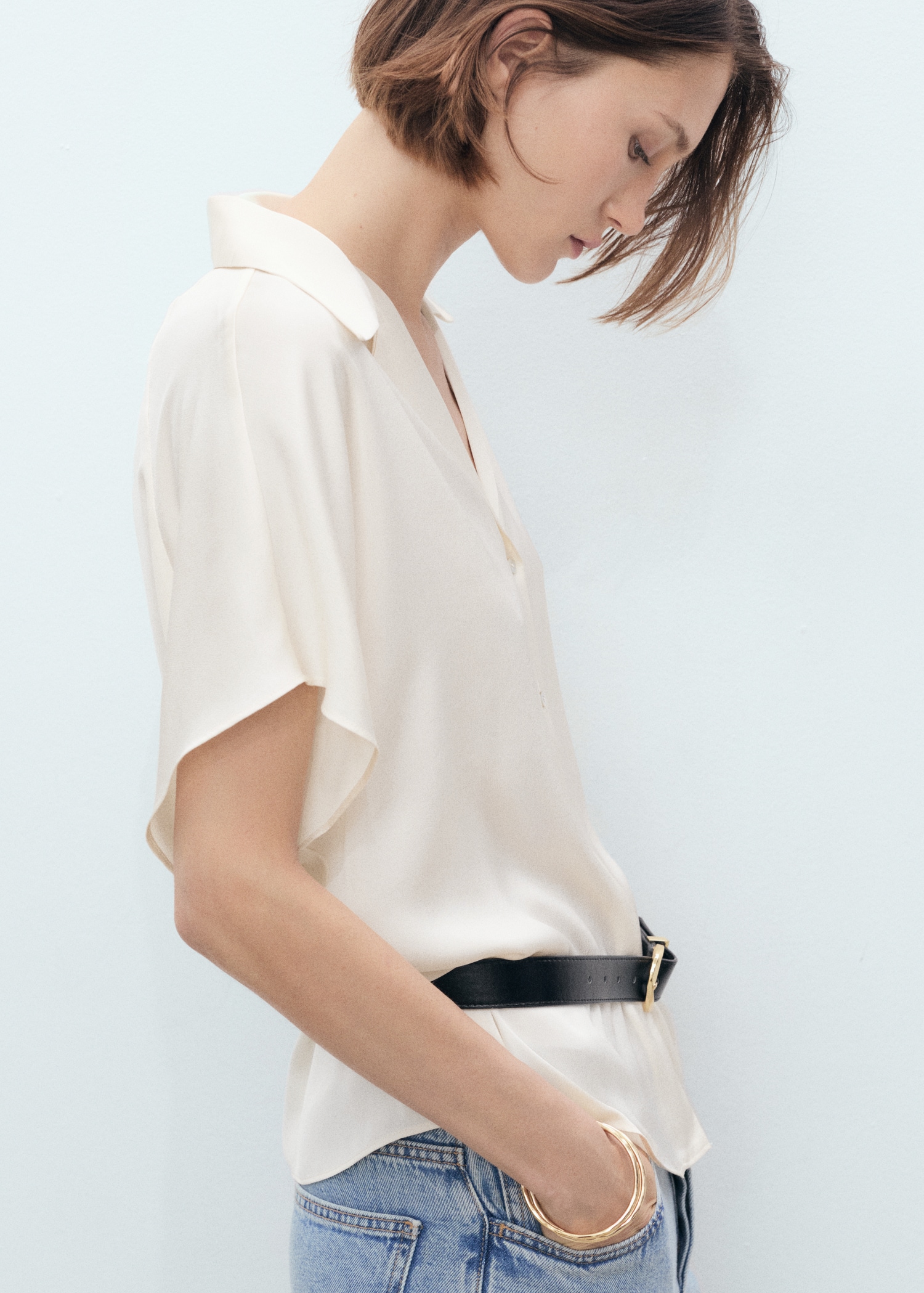Short-sleeved satin shirt - Details of the article 6