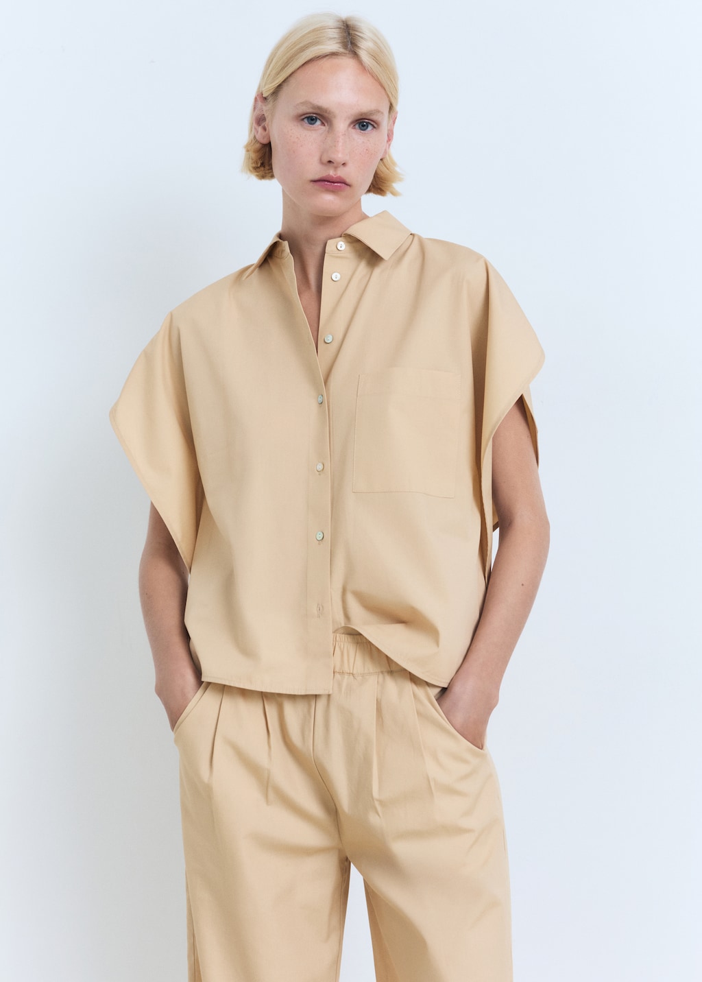 Straight-cut crop pants