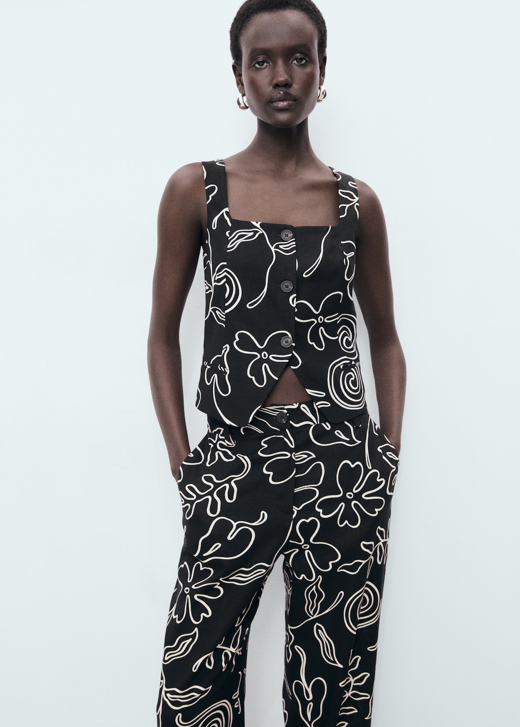 Floral-print linen-blend pants