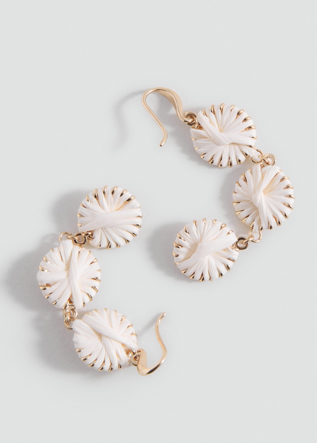 Natural fiber hanging earrings