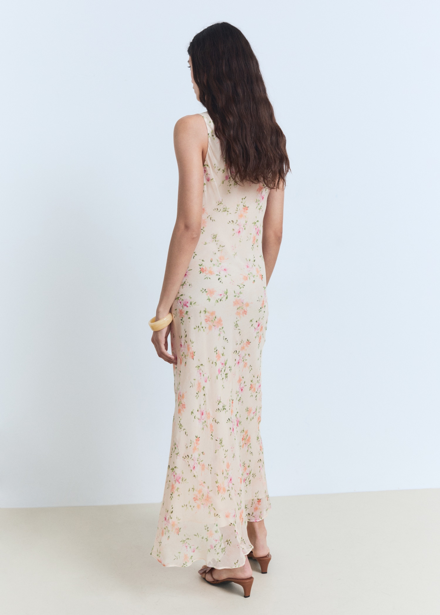 Draped floral dress - Reverse of the article