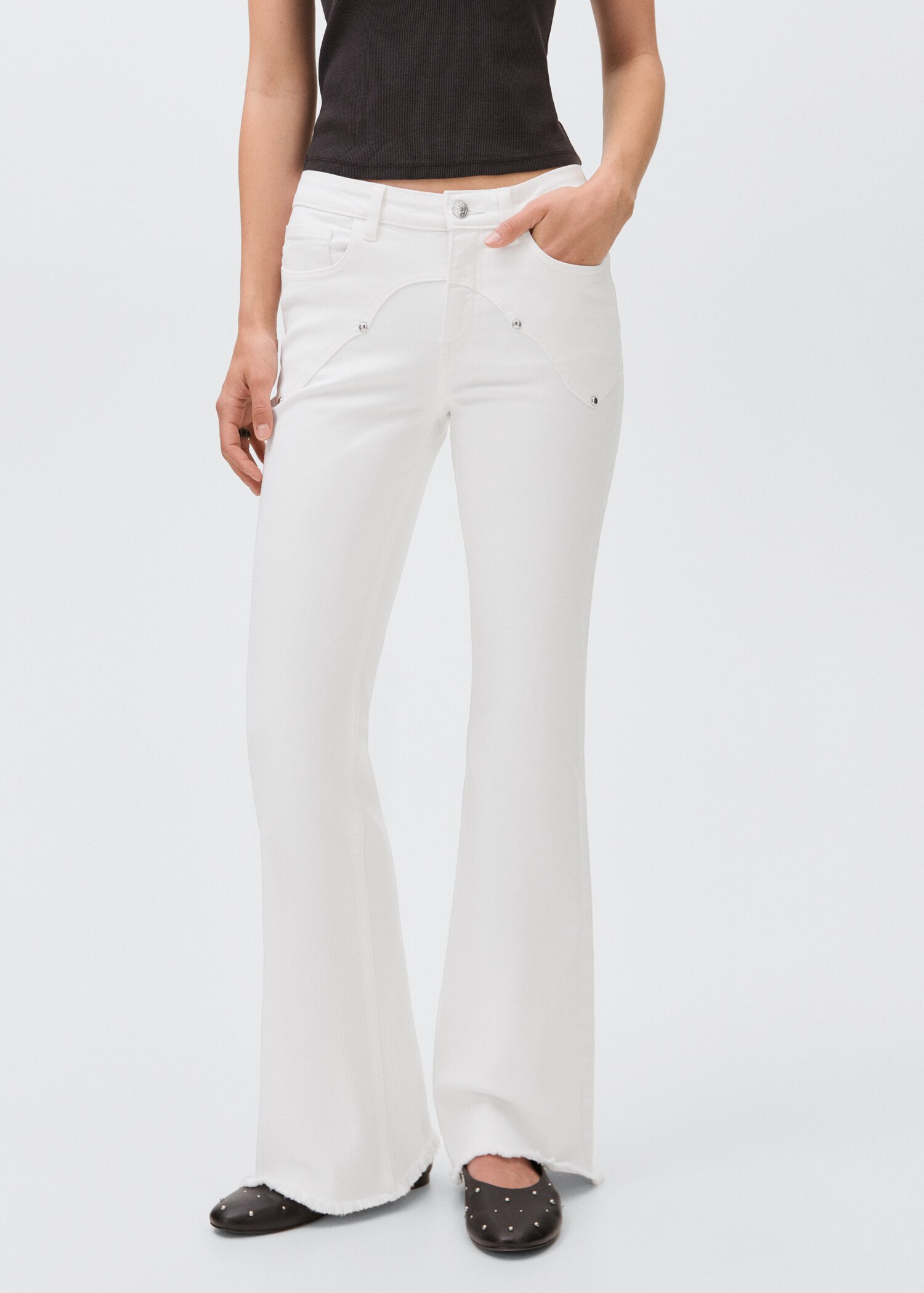 Flared jeans with studs - Medium plane