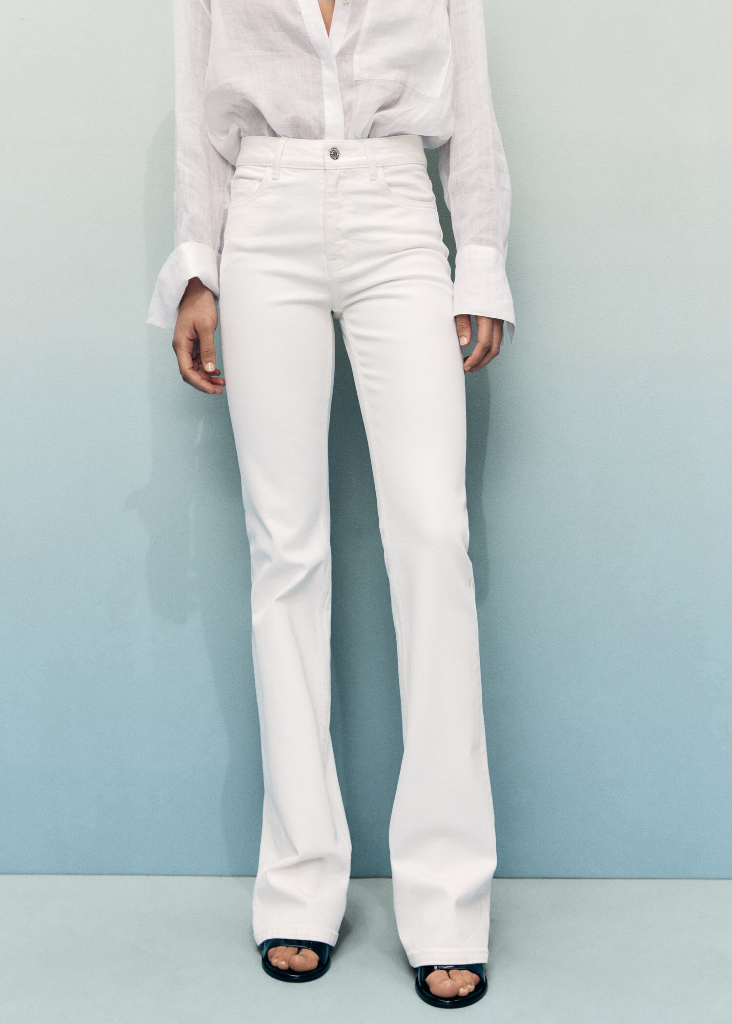 Fiona flared mid-rise jeans - Medium plane