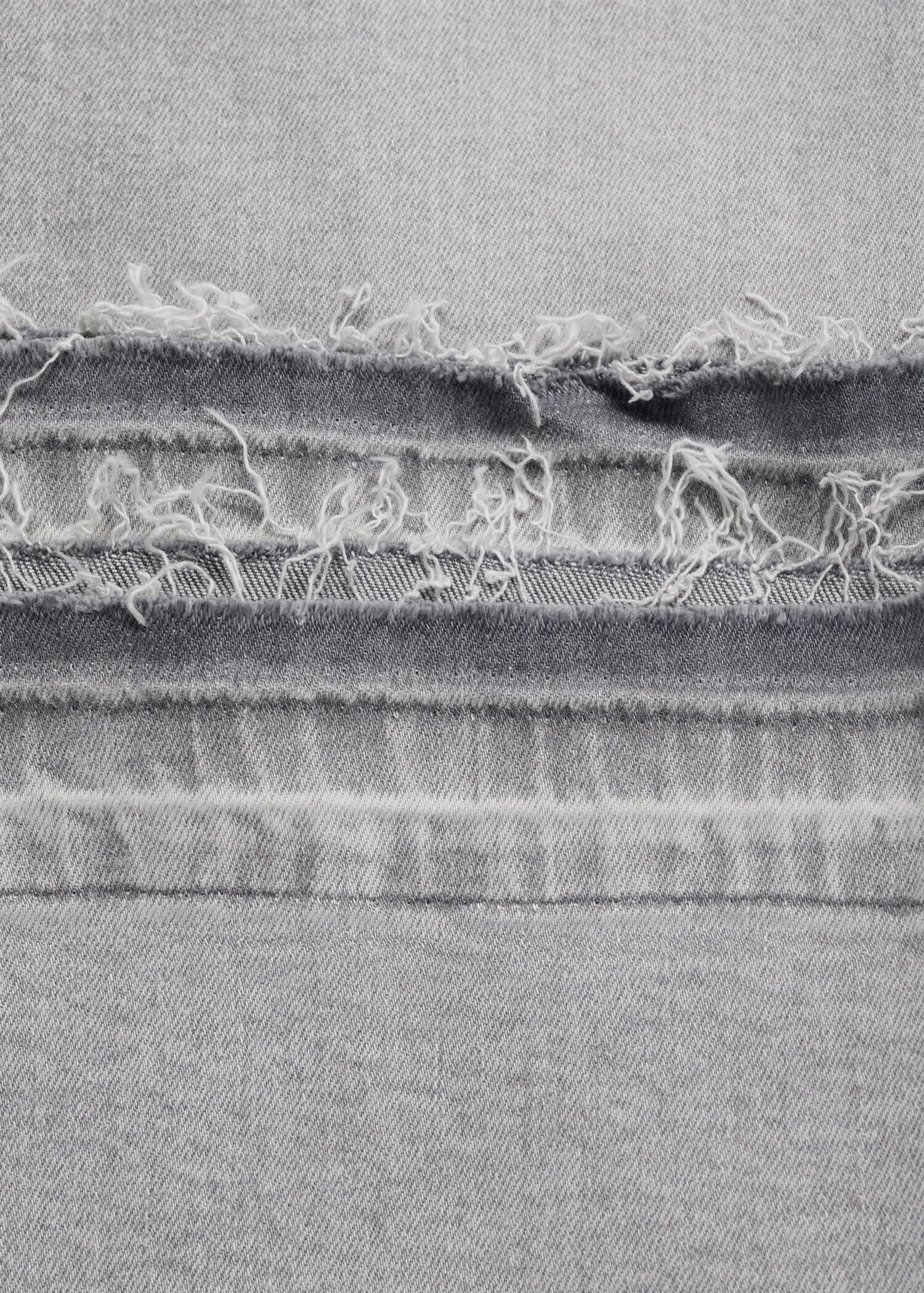 Low-waist flared jeans - Details of the article 0