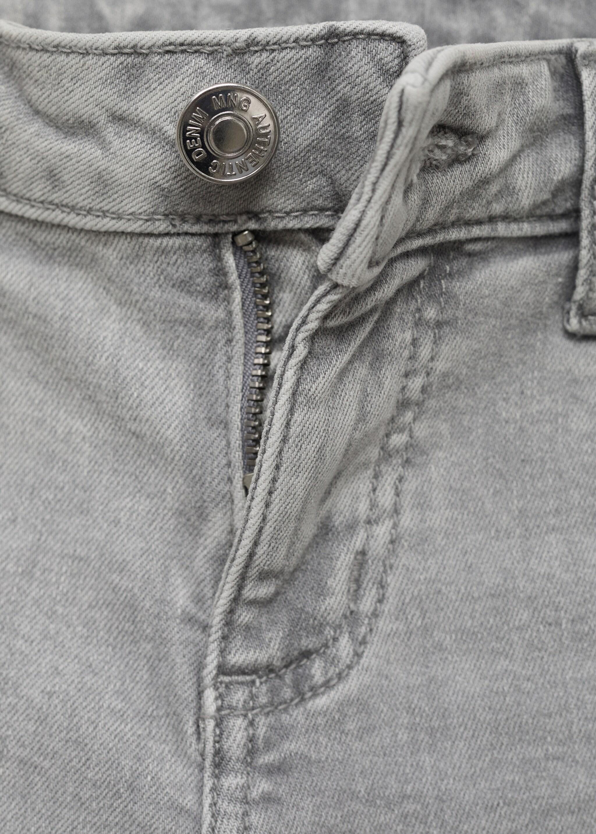 Low-waist flared jeans - Details of the article 8