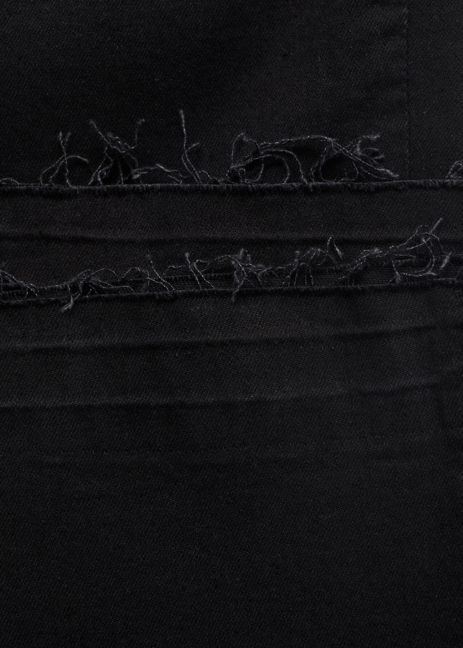 Low-waist flared jeans - Details of the article 0