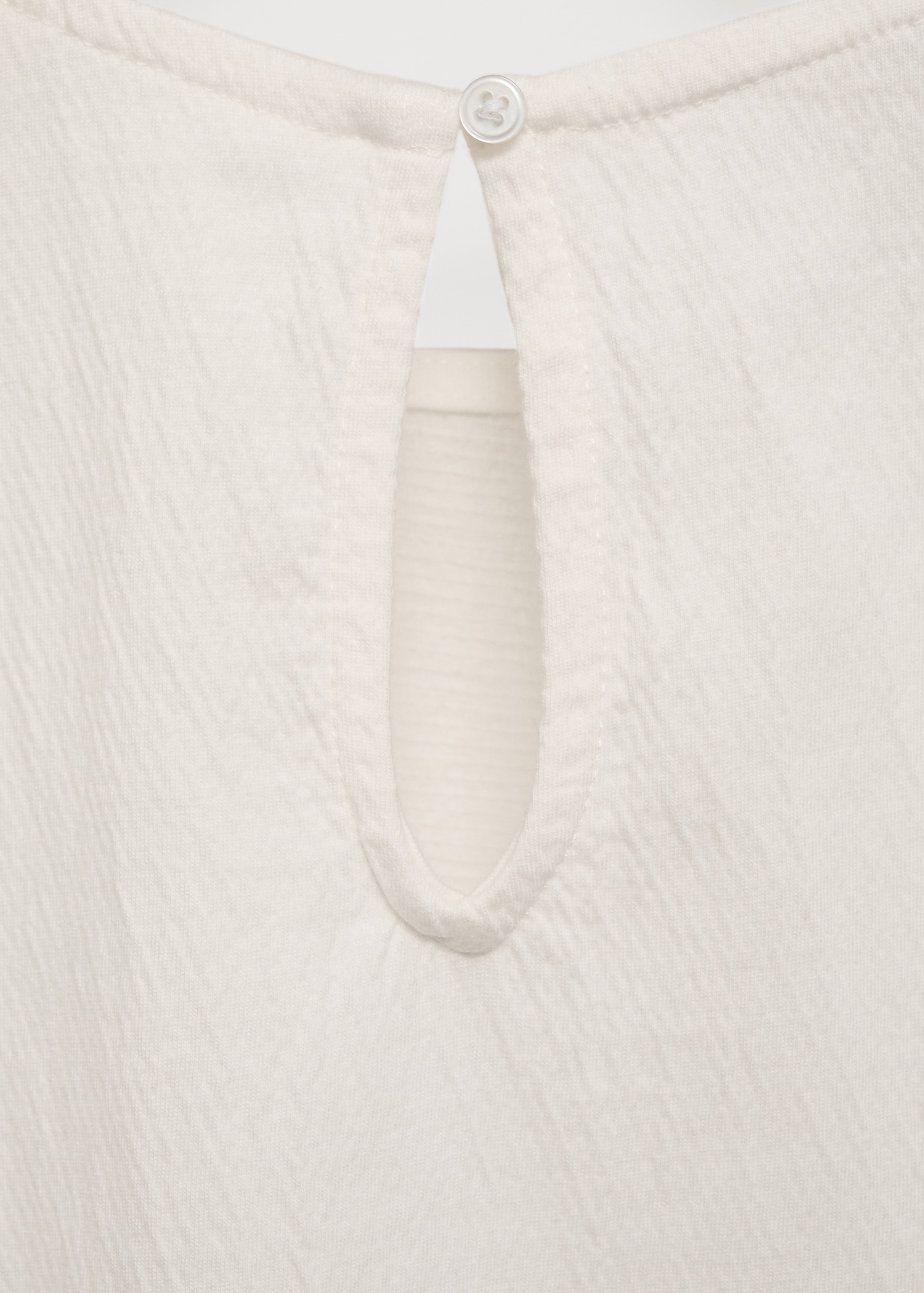 Strukturiertes T-Shirt mit Stickerei - Detail des Artikels 0