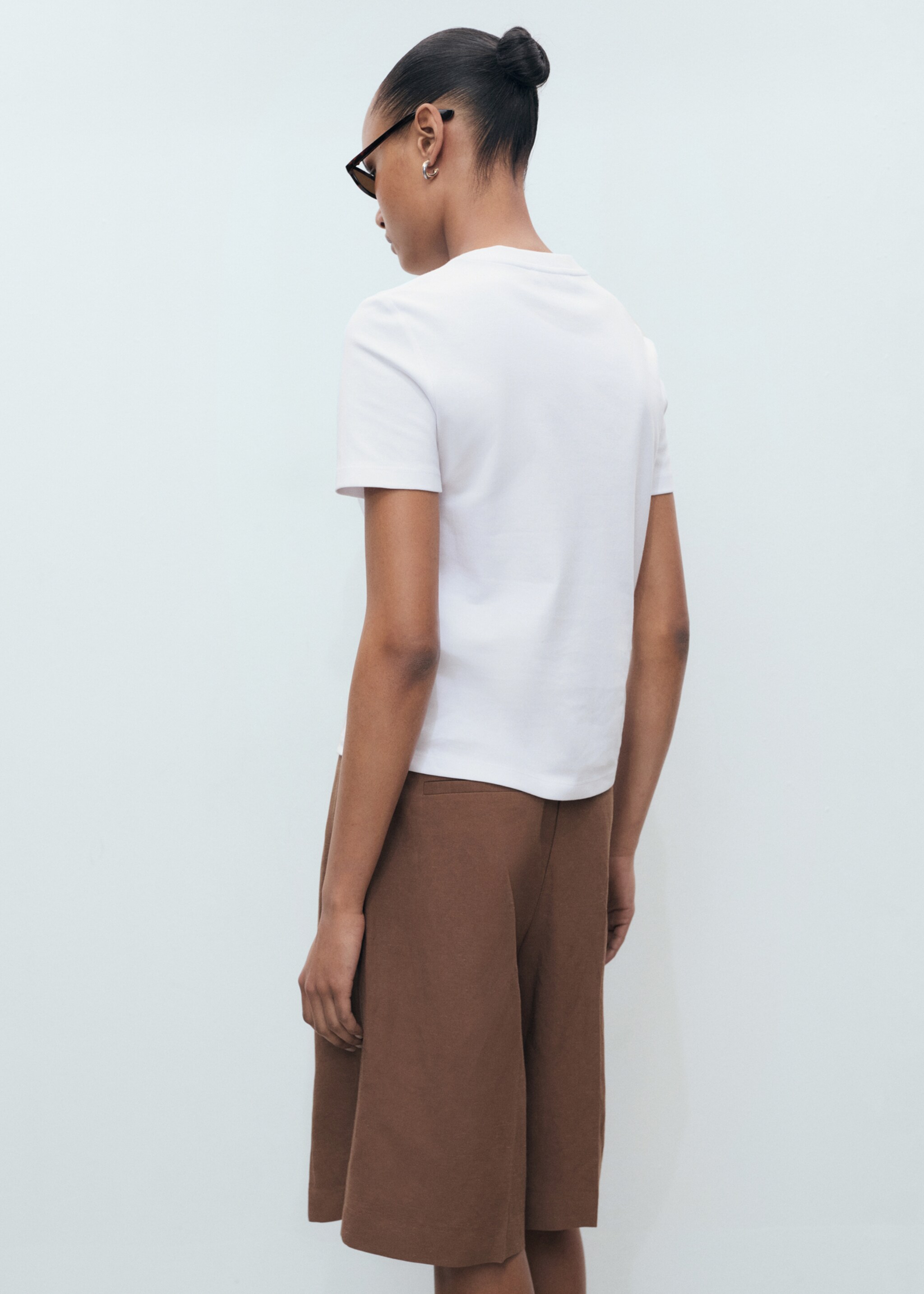 Cotton short-sleeved t-shirt - Reverse of the article