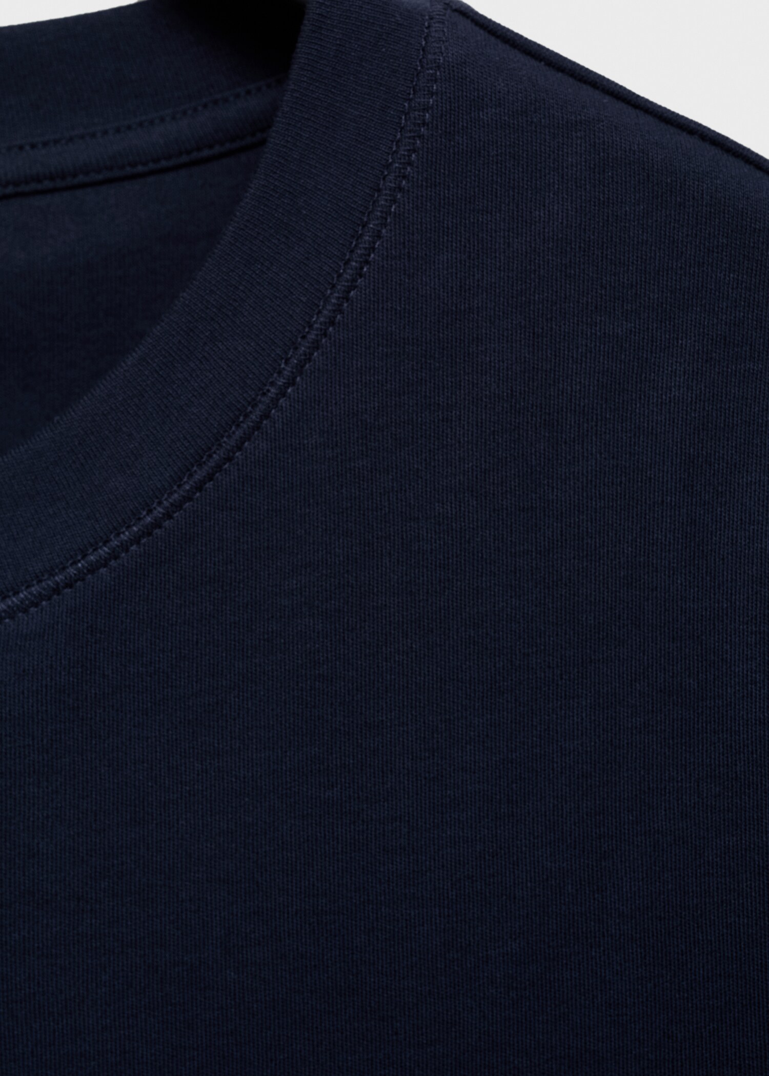 Cotton short-sleeved t-shirt - Details of the article 8