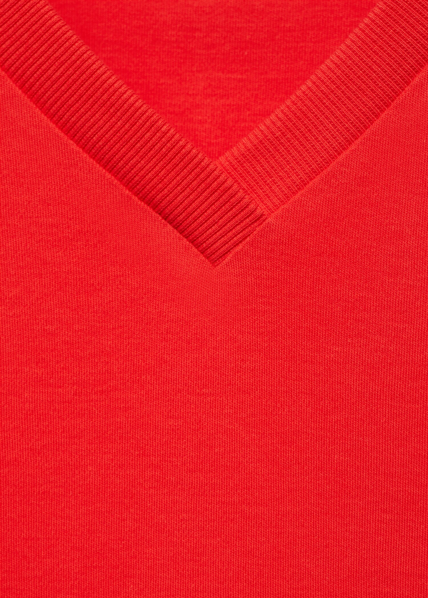 V-neck cotton T-shirt - Details of the article 8