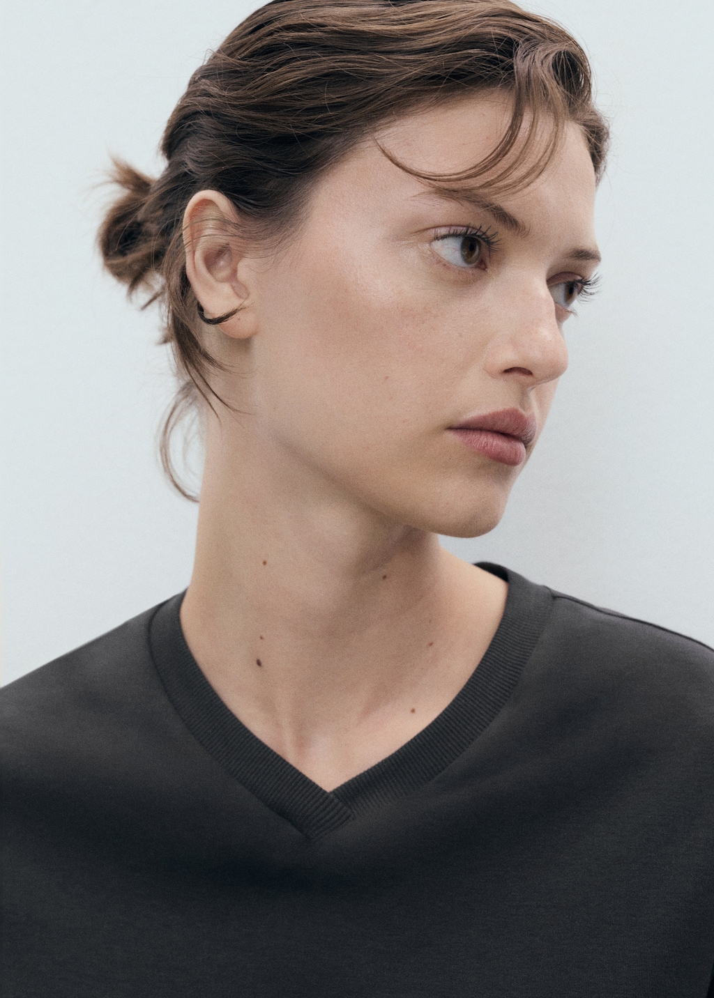 V-neck cotton T-shirt