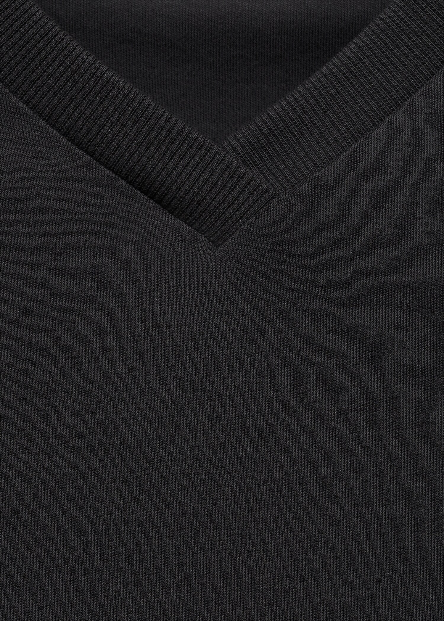 T-shirt coton col en V - Détail de l'article 8