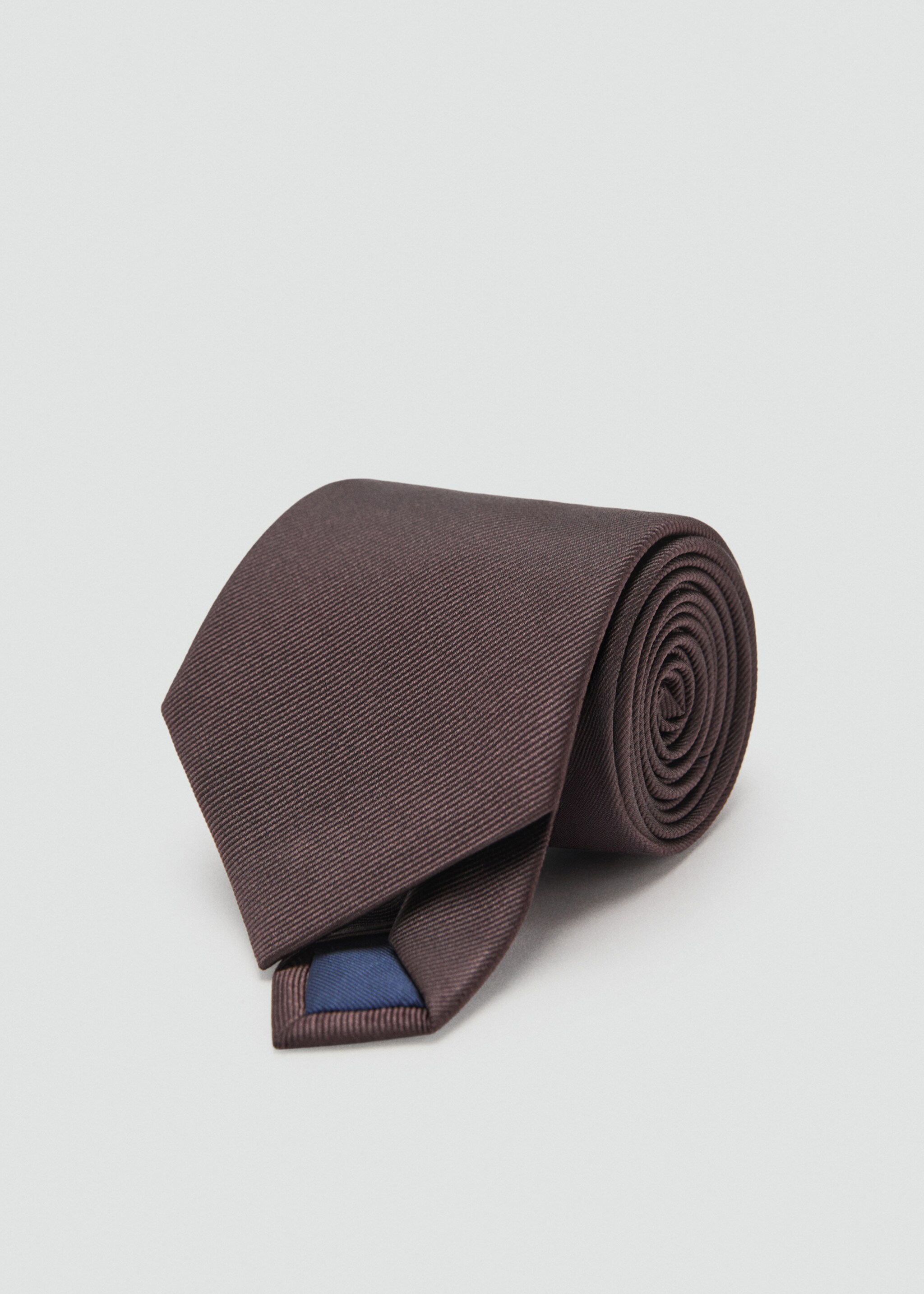 Cravate basic8 - Plan moyen