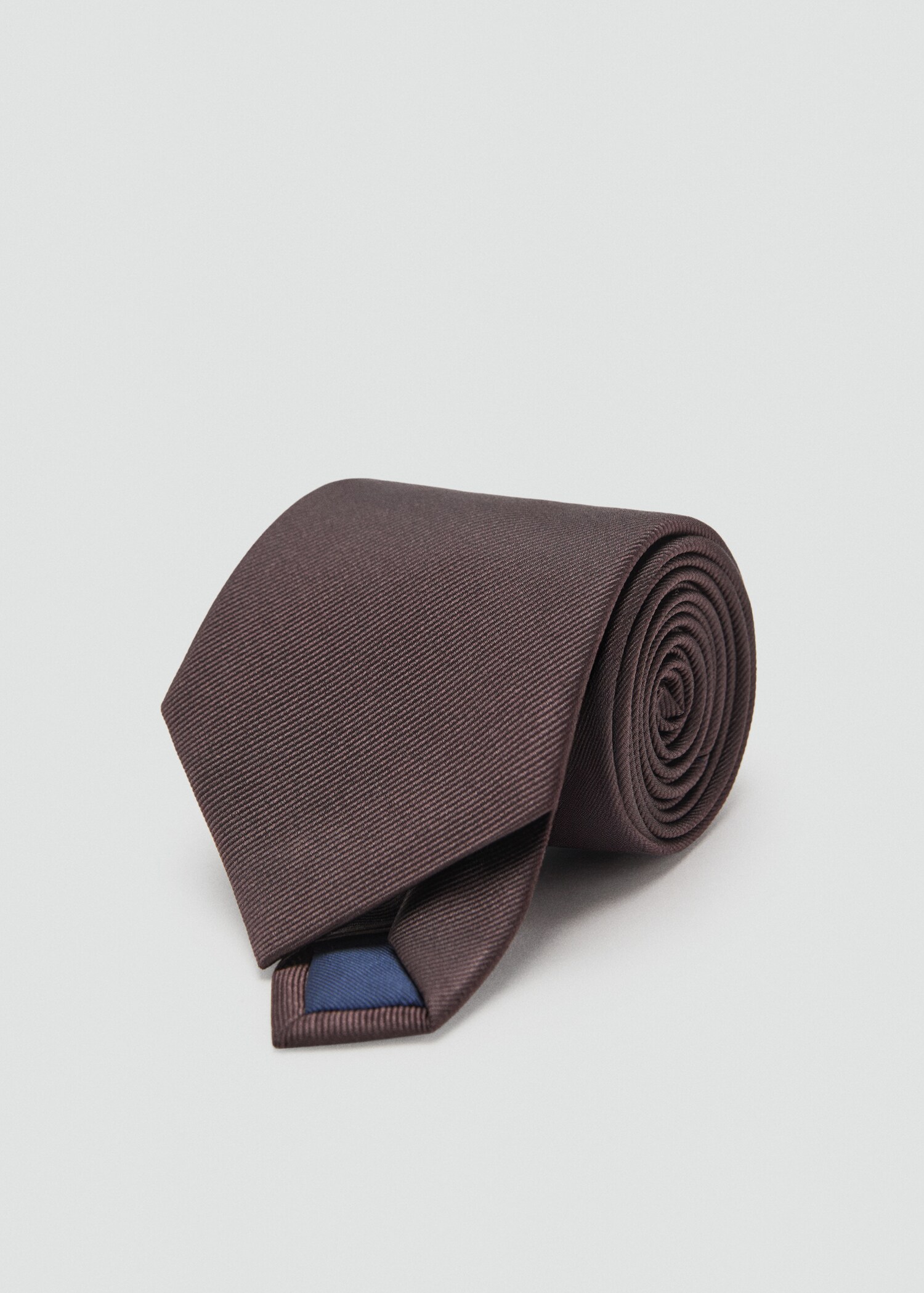 Cravate basic8 - Plan moyen