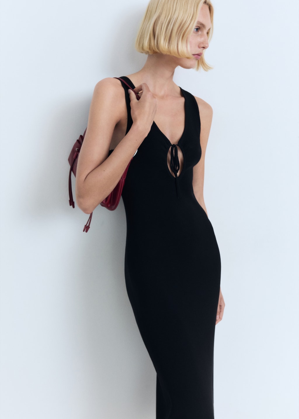 Vestido punto escote lazo