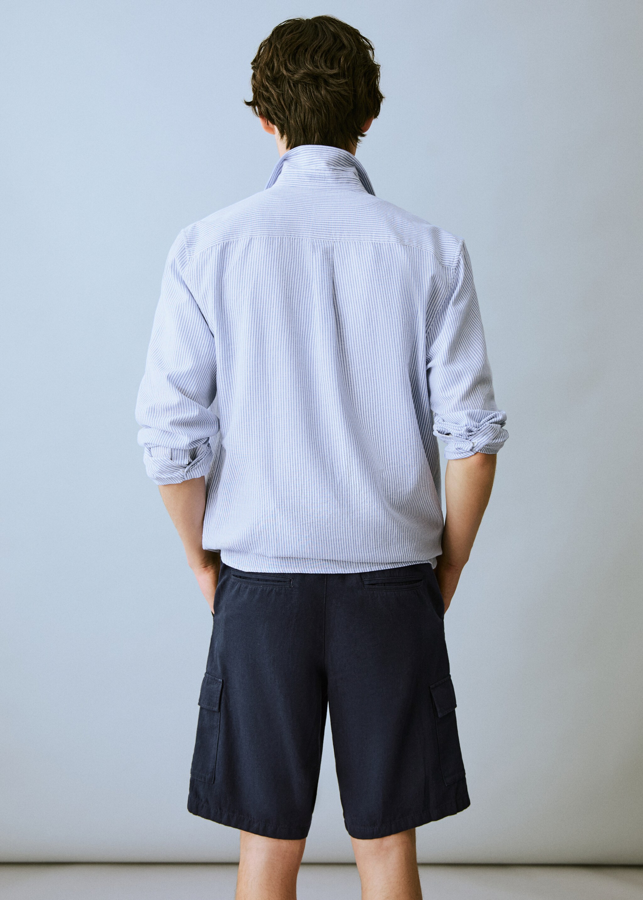 Cargo linen bermuda shorts - Reverse of the article