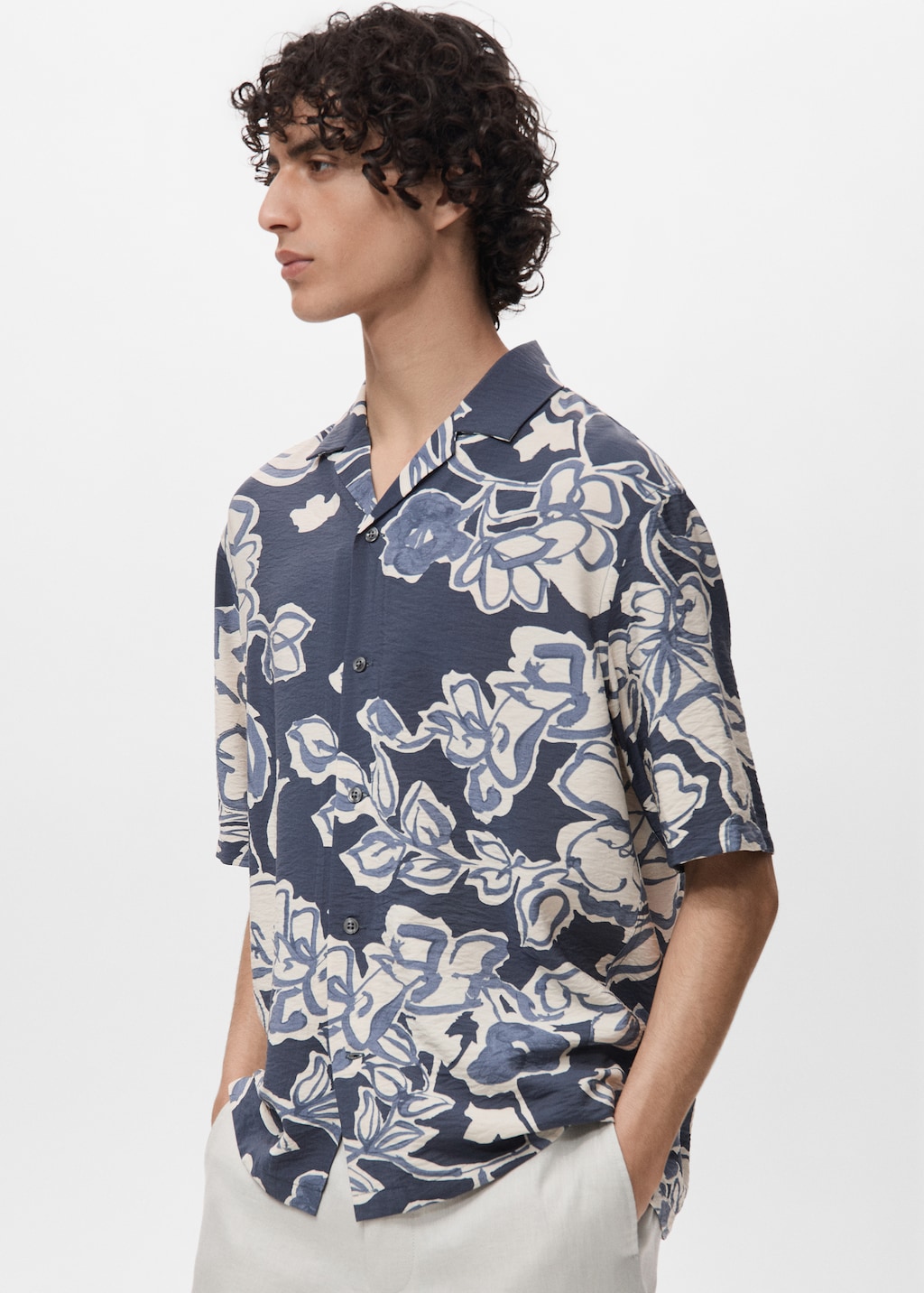 Wrinkled-effect floral shirt
