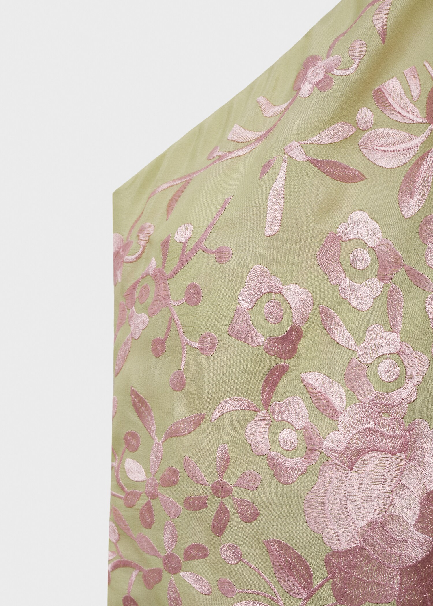 Vestido assimétrico com bordados e franjas - Pormenor do artigo 8