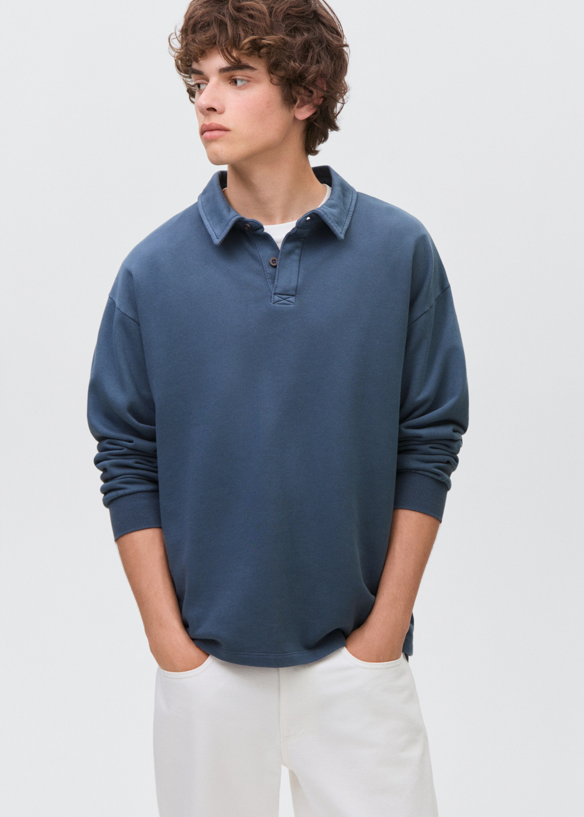 Sweatshirt mit Poloshirt-Kragen - Mittlere Ansicht