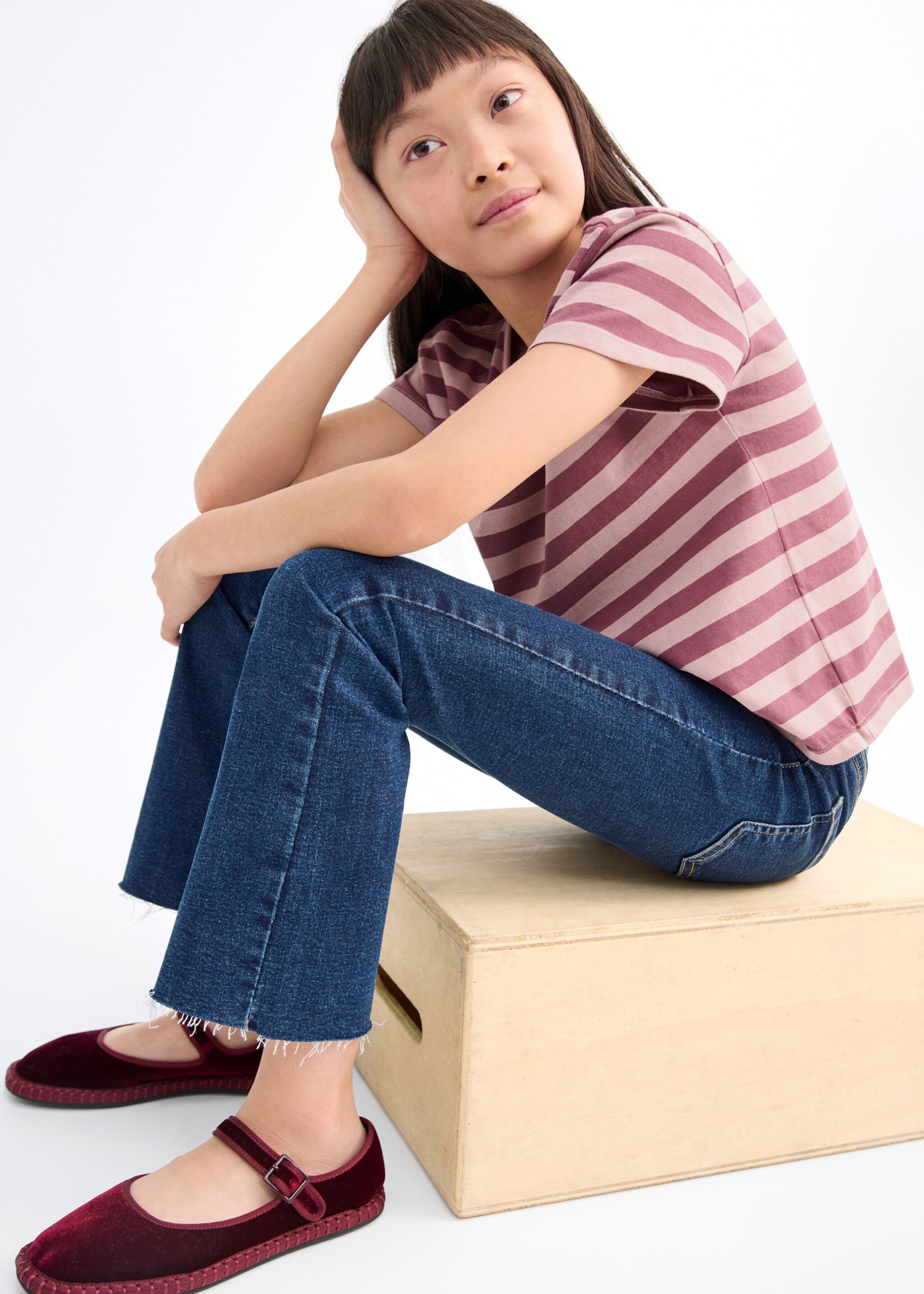 Frayed low-rise skinny jeans - Details of the article 1