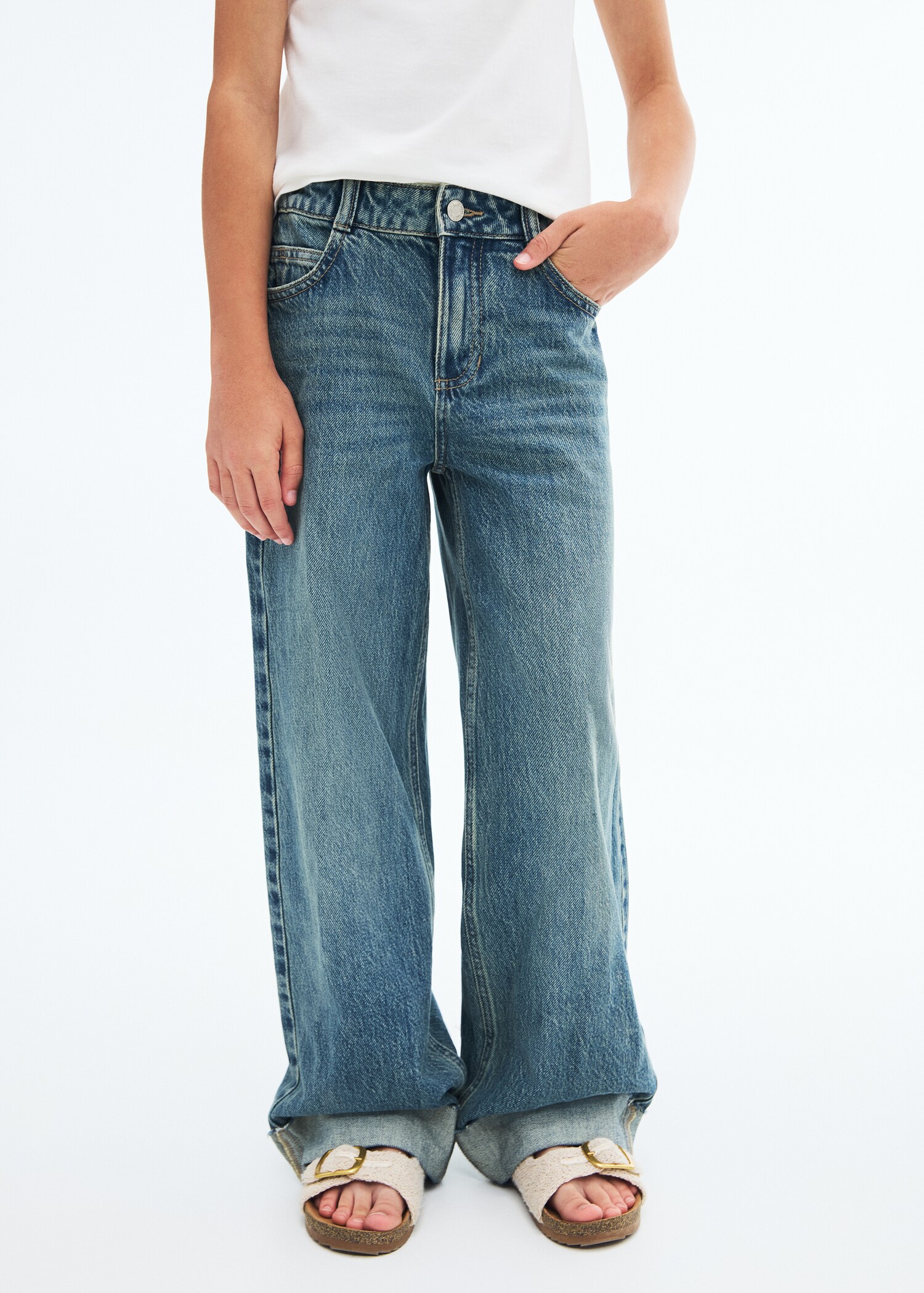 Wide-leg jeans with turned-up hem - Details of the article 6