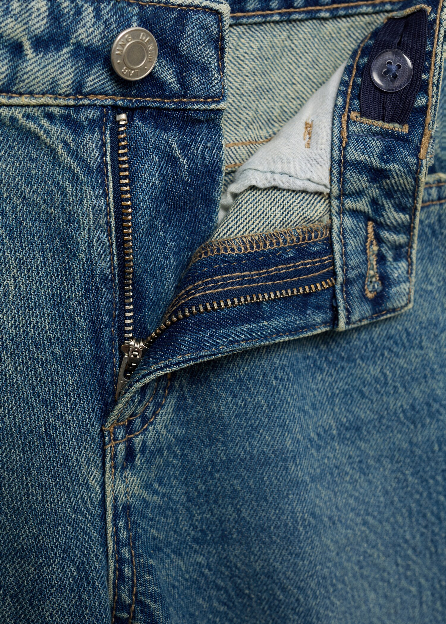 Wide-leg jeans with turned-up hem - Details of the article 8