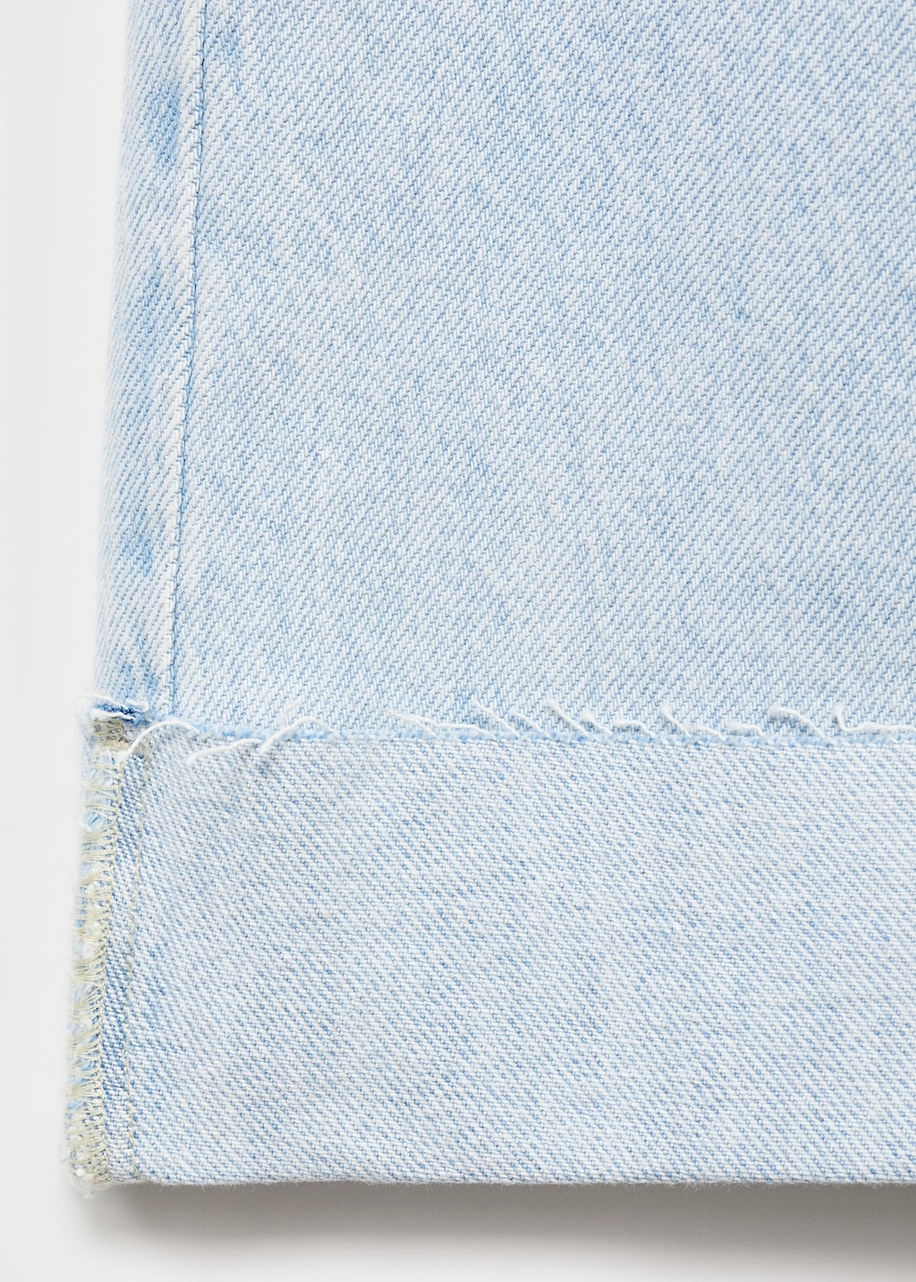 Wide leg jeans with turned-up hem