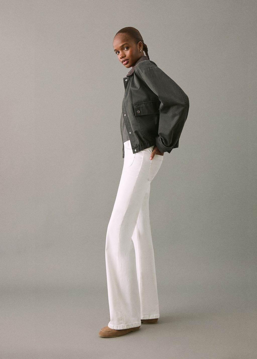 Flared jeans with pocket