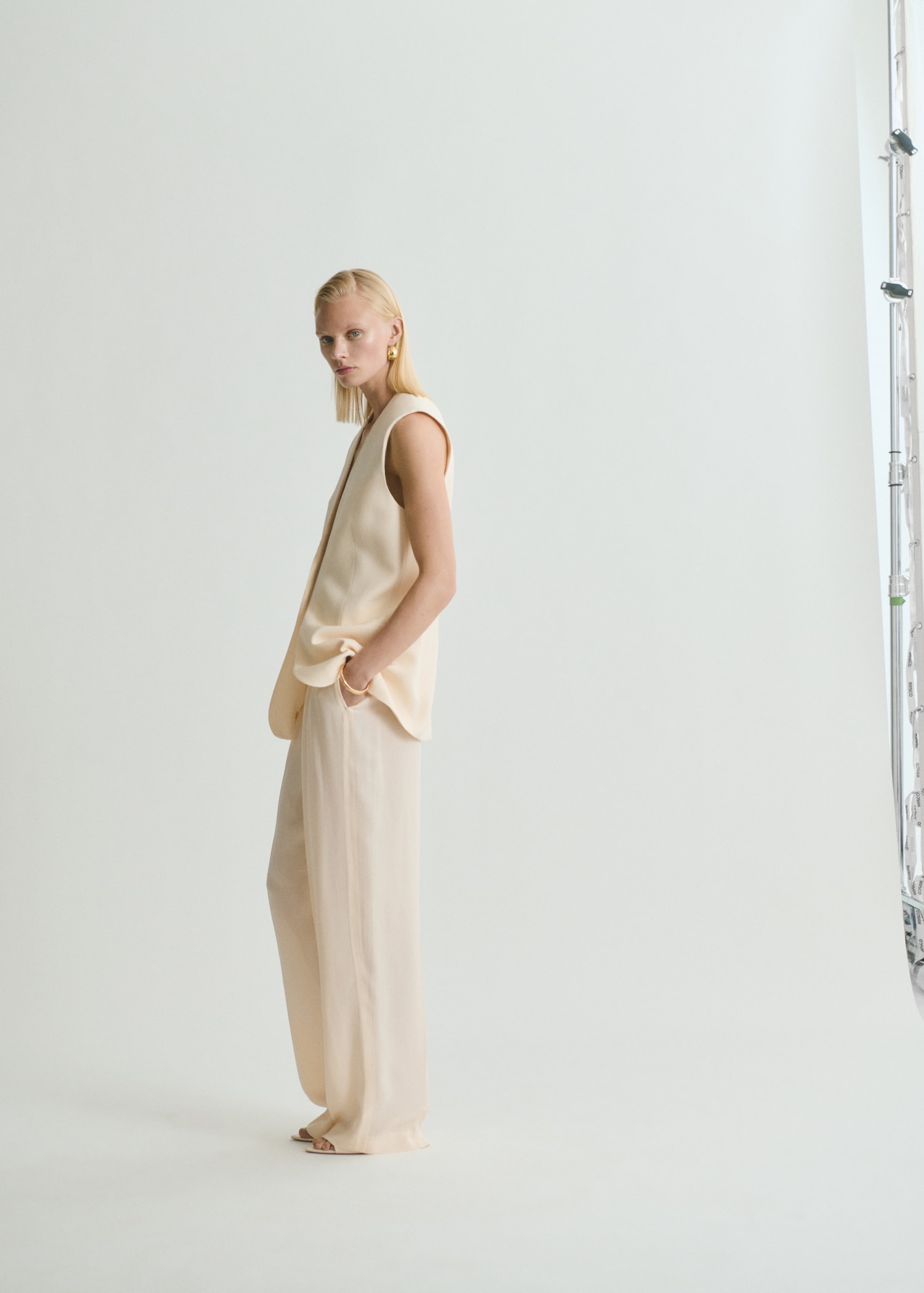 Pantalon costume droit fluide - Détail de l'article 1