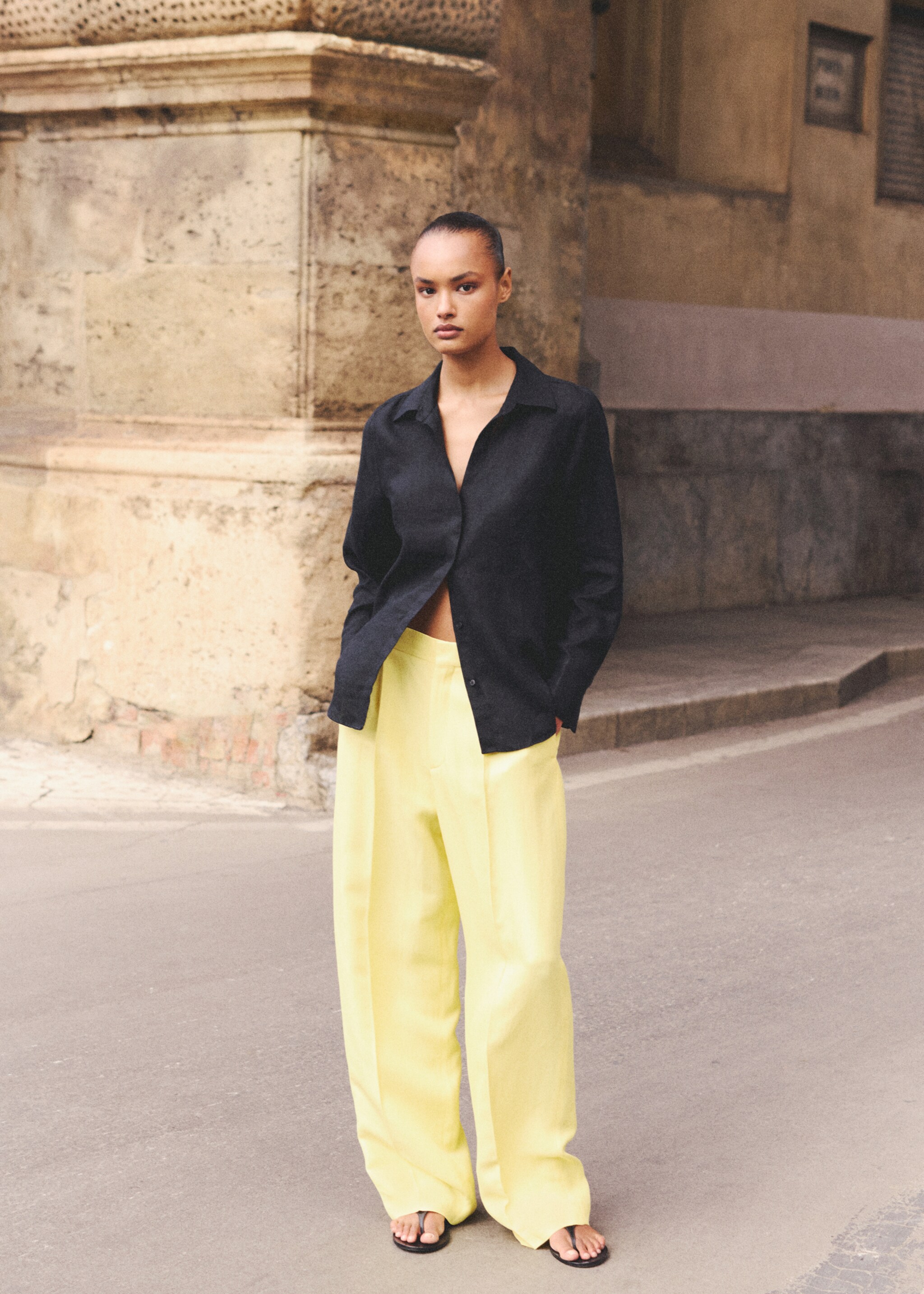 Linen-blend pleated trousers - Details of the article 6