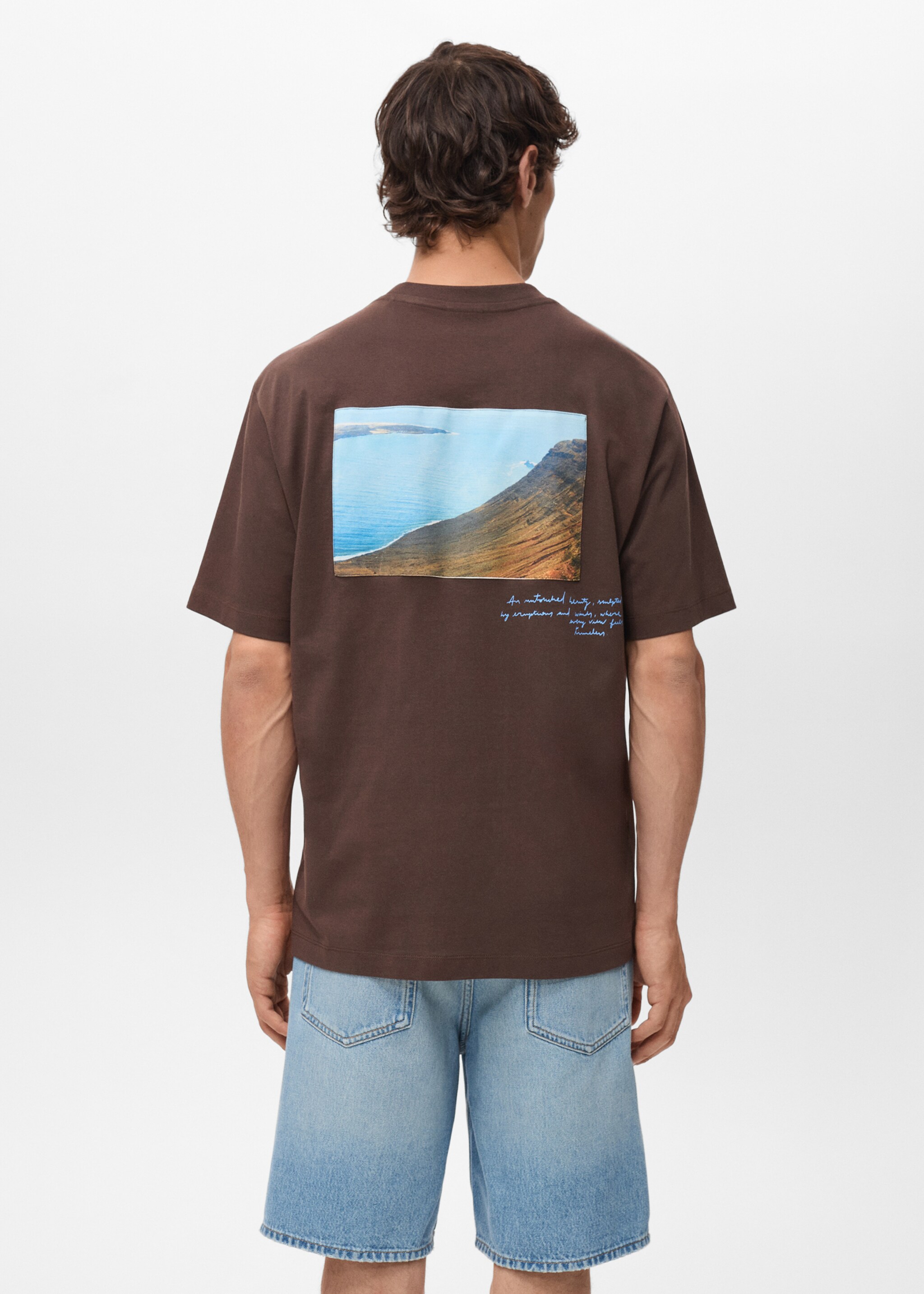 T-shirt met bedrukte patch - Achterkant van het artikel