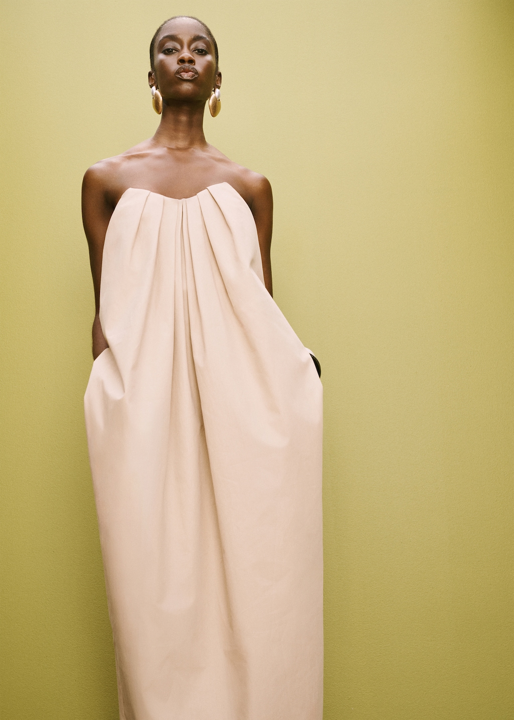 Mango Long dress with sweetheart neckline