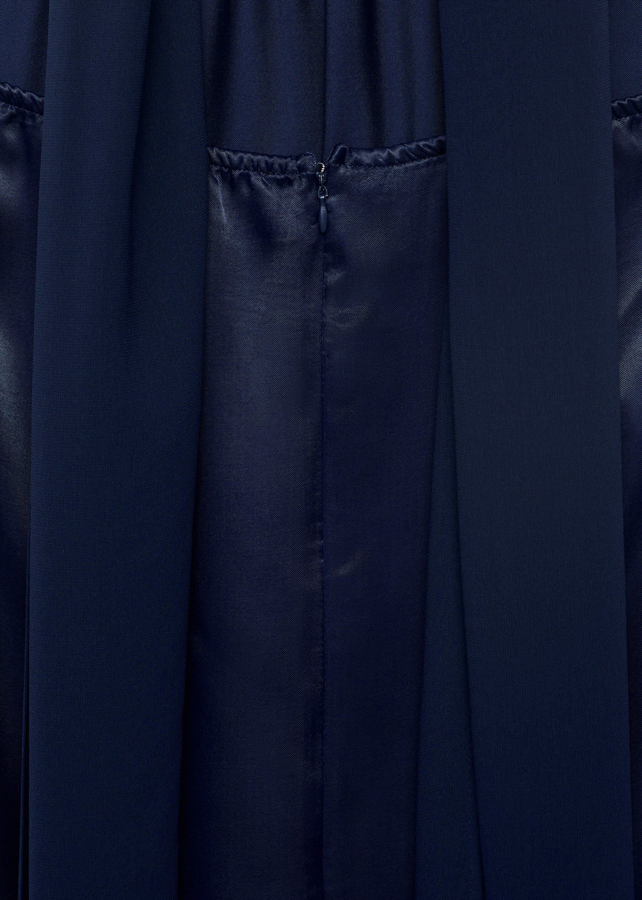 Satin halter neck dress - Details of the article 0