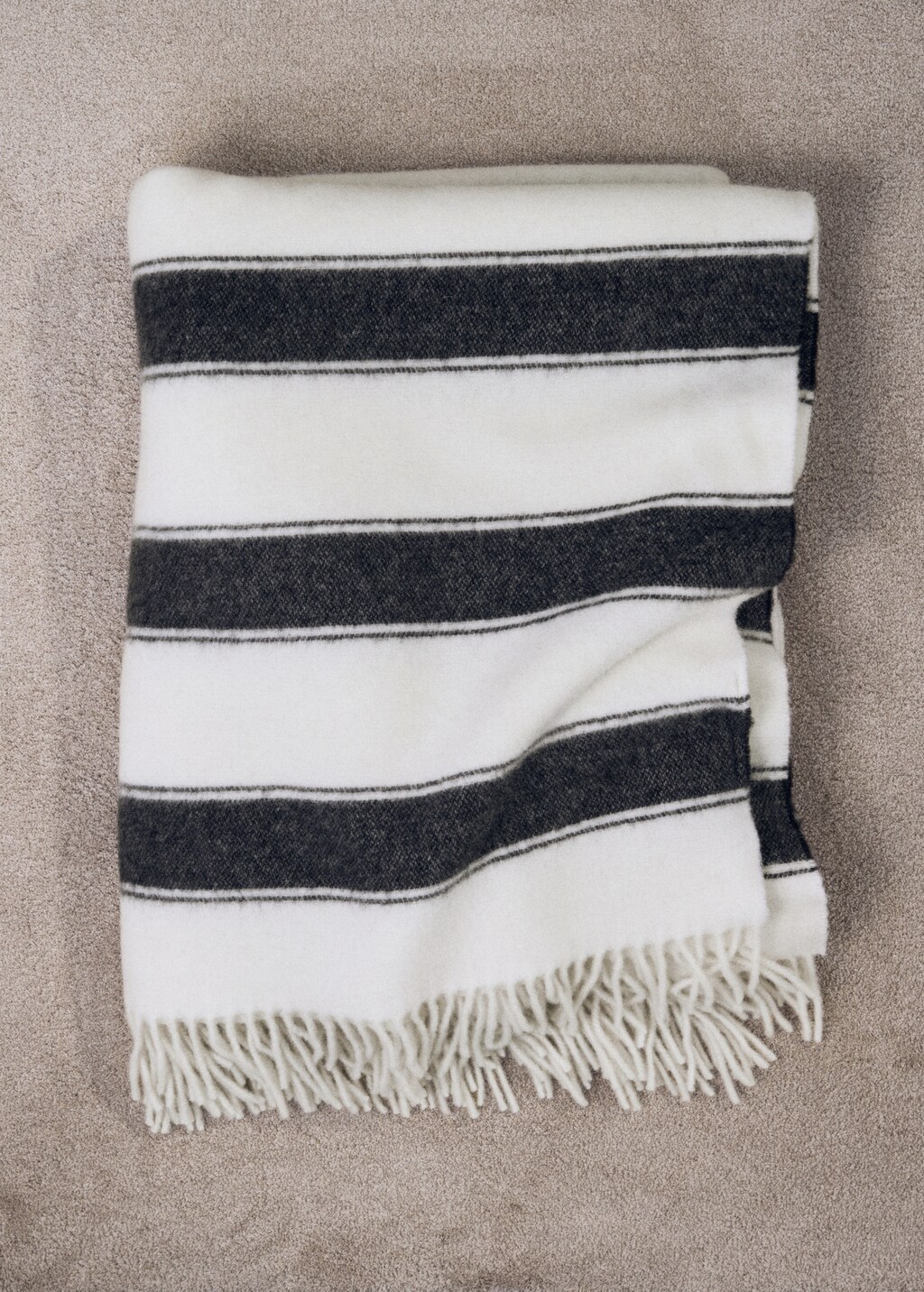 Two-tone striped wool blanket
