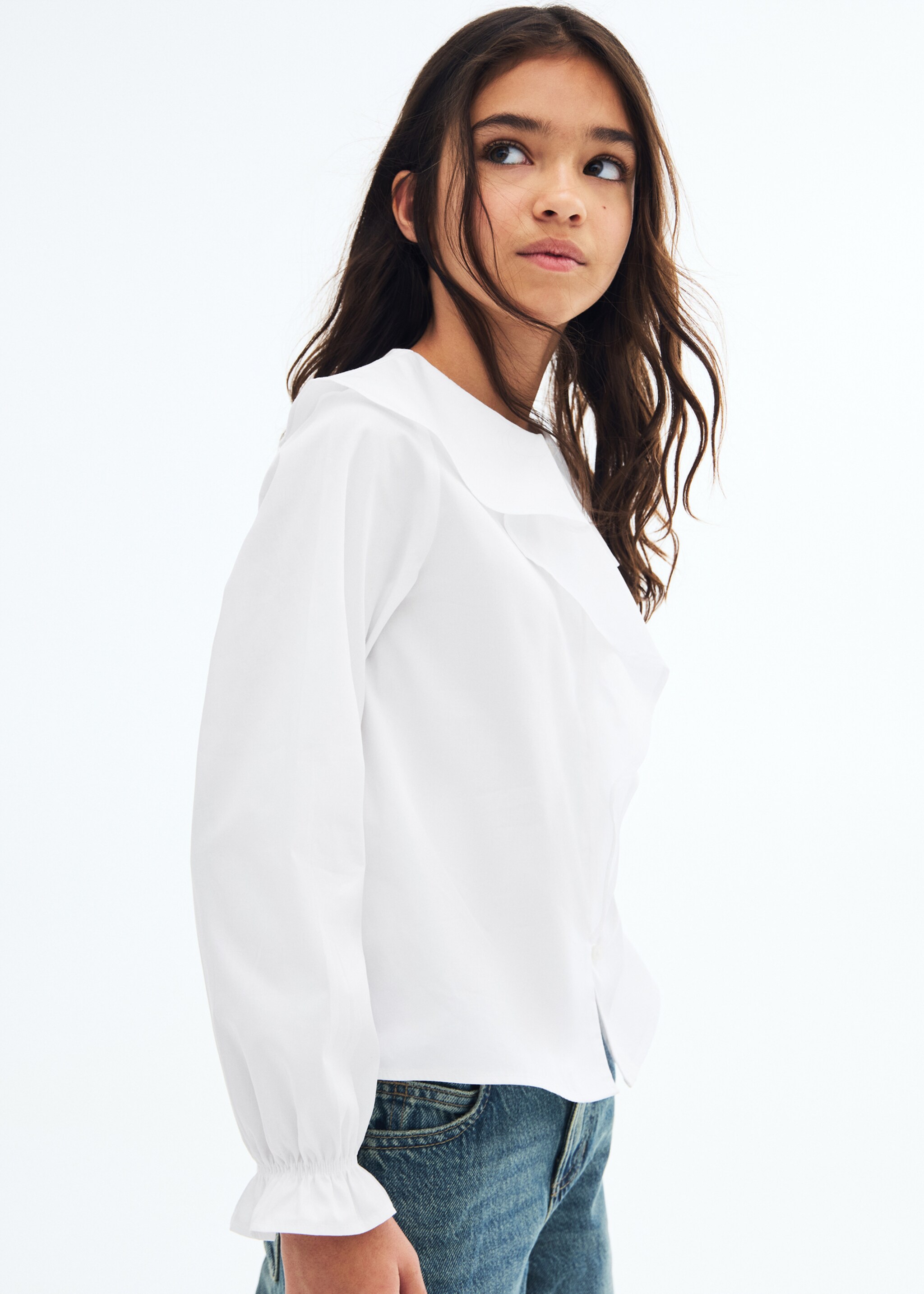 Shirt with ruffle detail - Medium plane