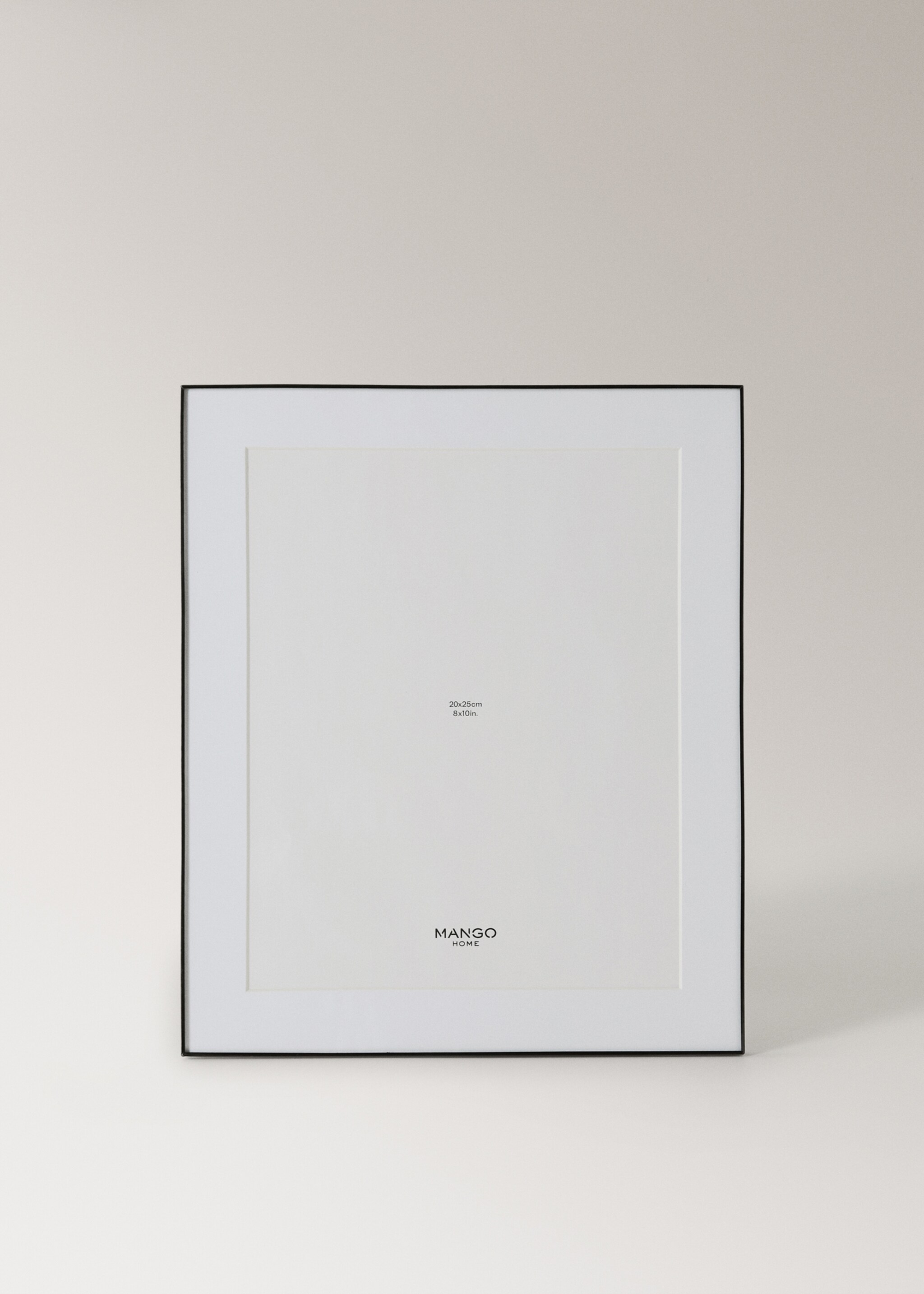 Large frame with metal profile - Article without model
