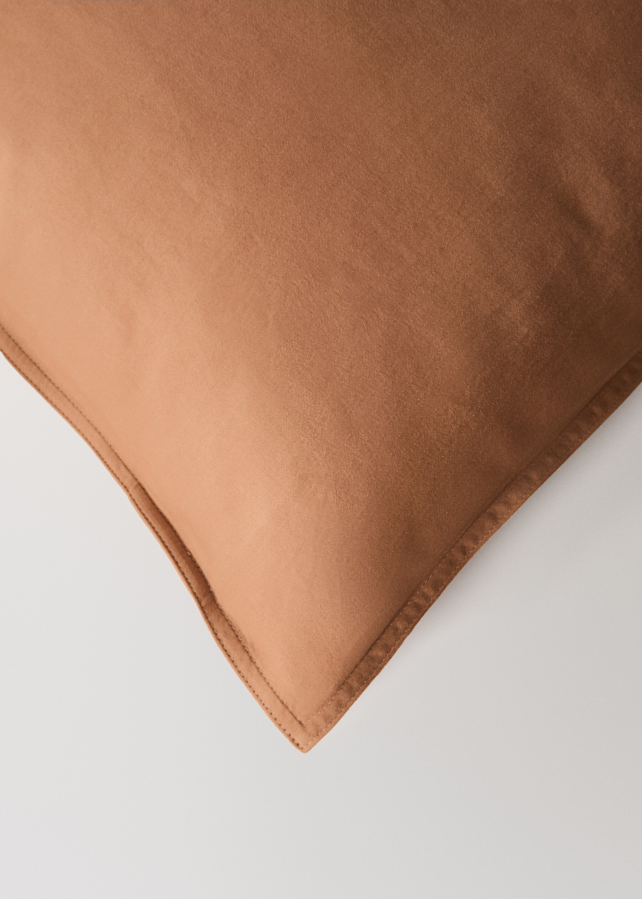 Bettbezug aus Baumwollsatin, zweifach gewaschen, gesteppt, 150/160 cm - Detail des Artikels 3, Bräunliches Orange. Ref: 17021539-00.