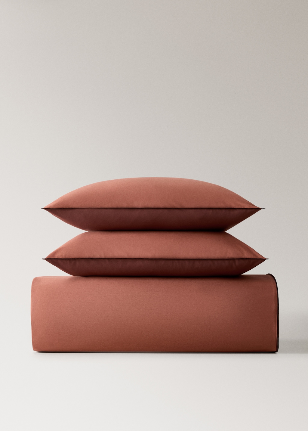 200-thread count percale cotton duvet cover with contrasting overlock for 180/200 cm bed